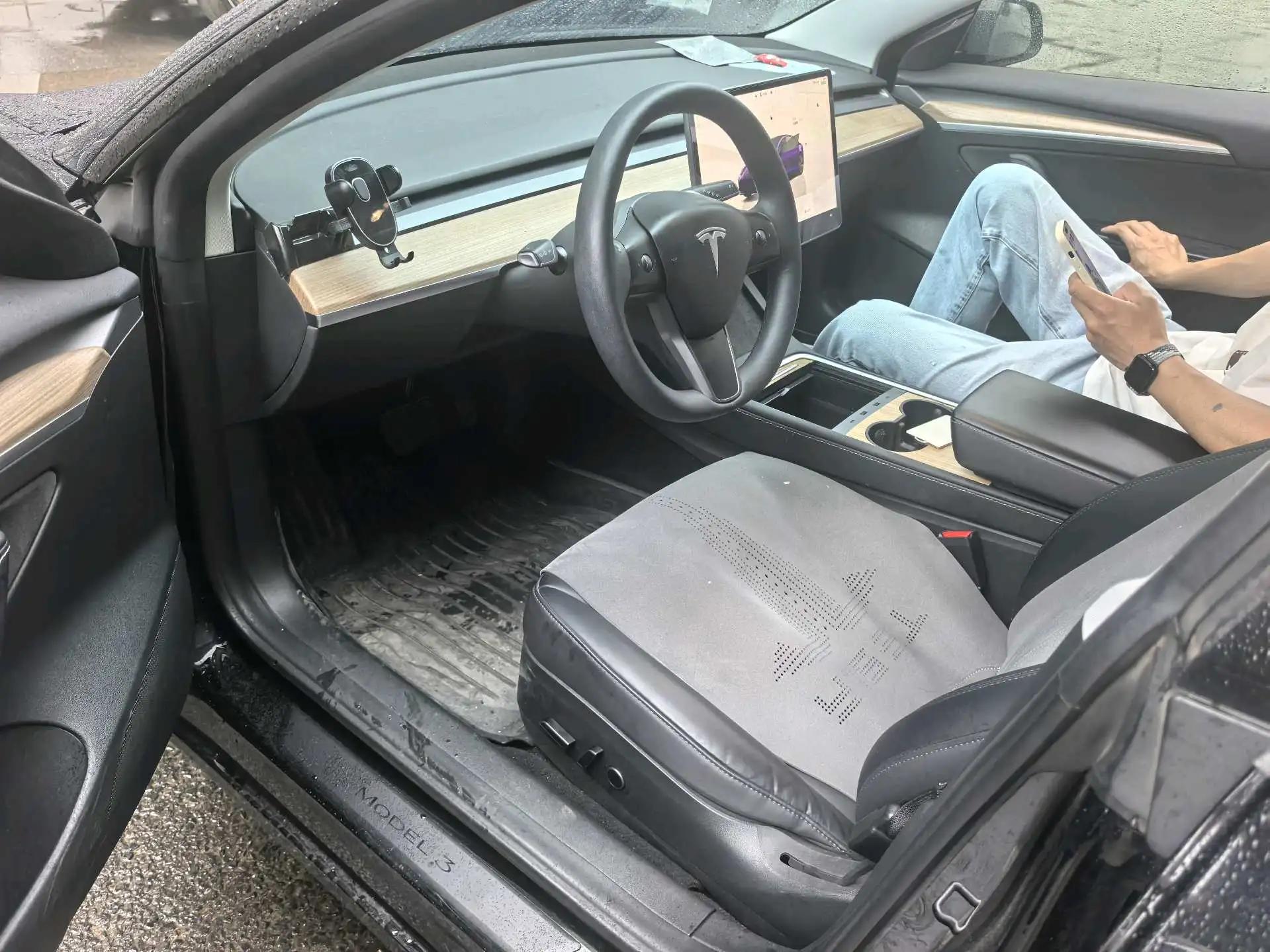 Model 3 2022 rear-wheel drive version 3