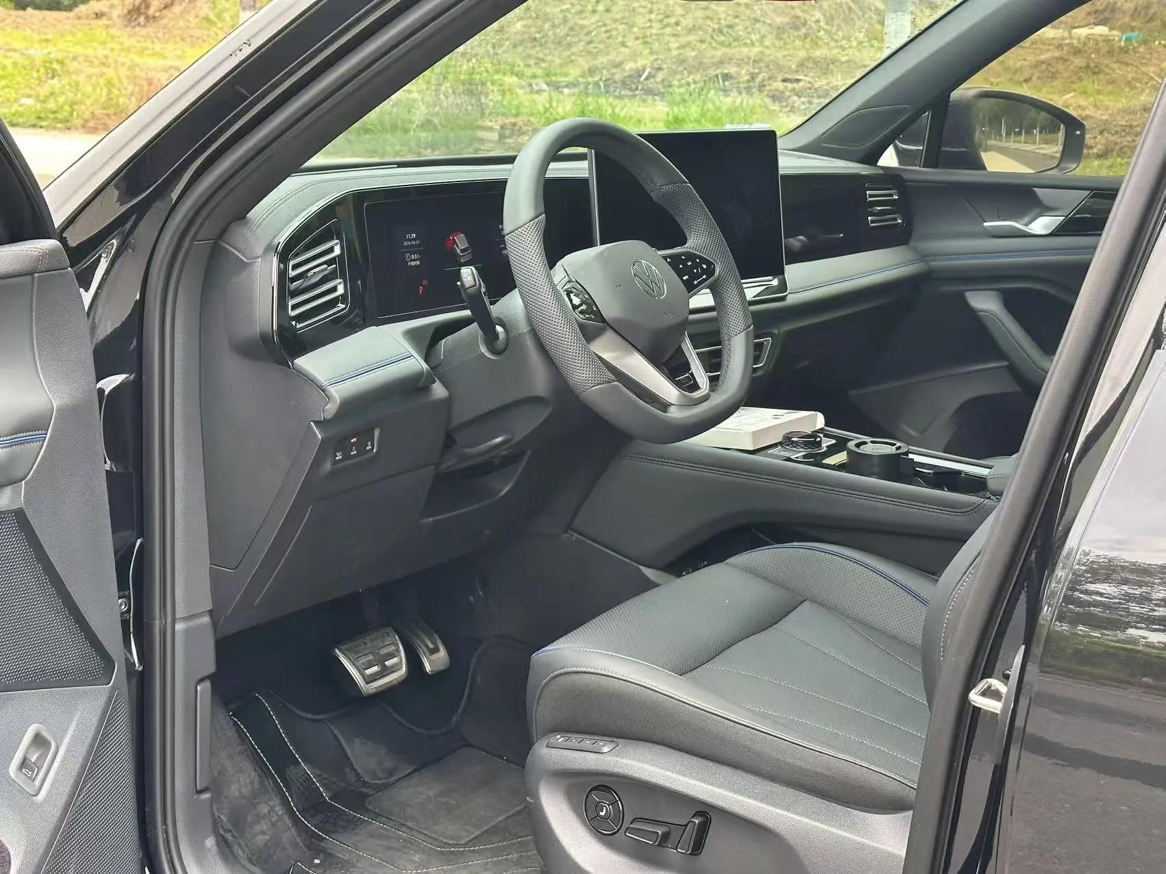 大众 2026款 途观L PRO 2.0TSI 380TSI 两驱R-Line领航版 自动挡 4