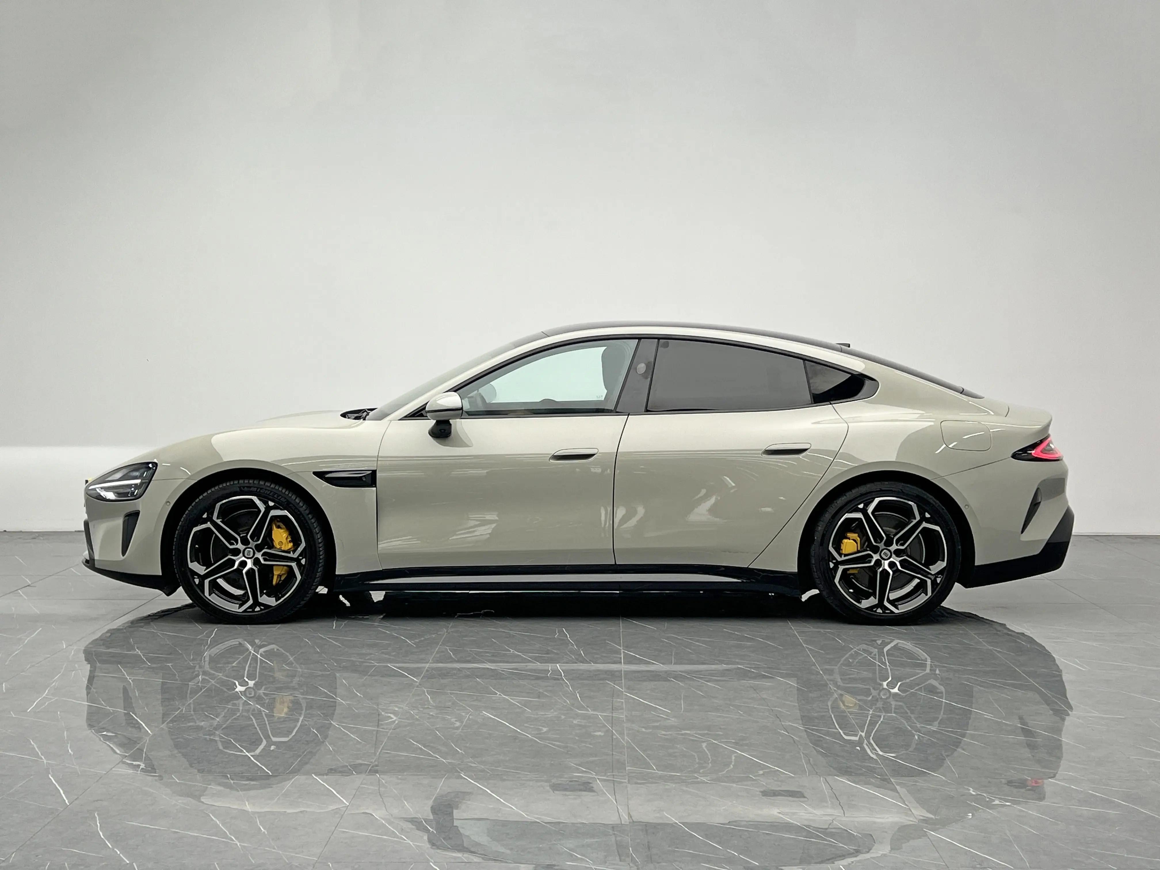 MI SU7 2024 700km Rear Drive Standard Founding Edition 2