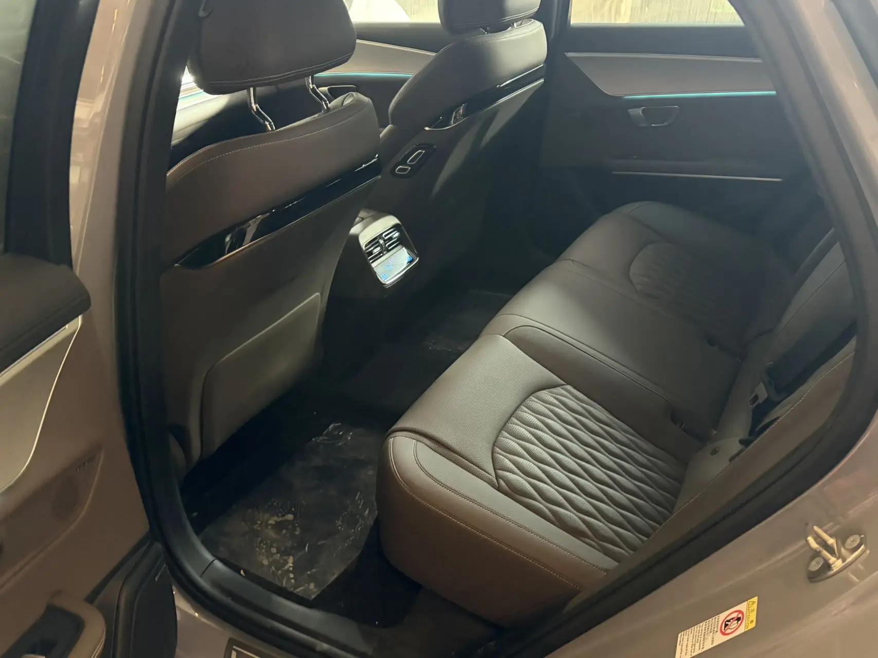BYD 2025 Han DM-i 1.5T CVT Intelligent Driving Version 125KM Laser Radar Flagship Model Automatic Transmission 4