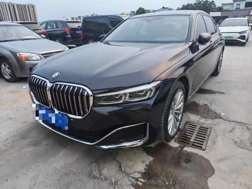 BMW 7 Series 2021 730Li Deluxe Set