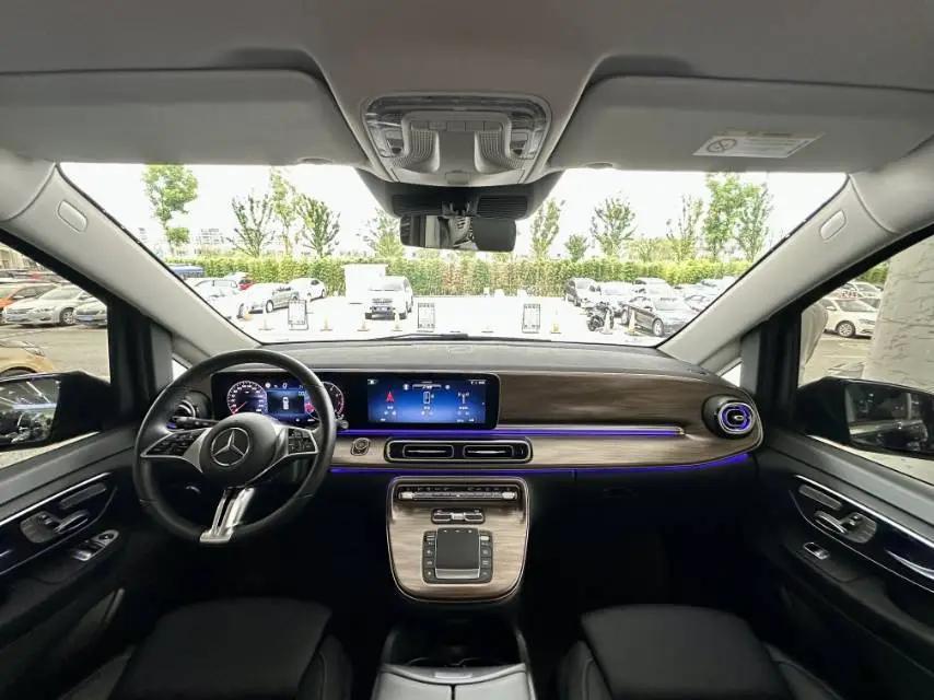 Mercedes Benz Class V 2024V 300 48V 2.0T Pilot Edition Automatic Gear 9