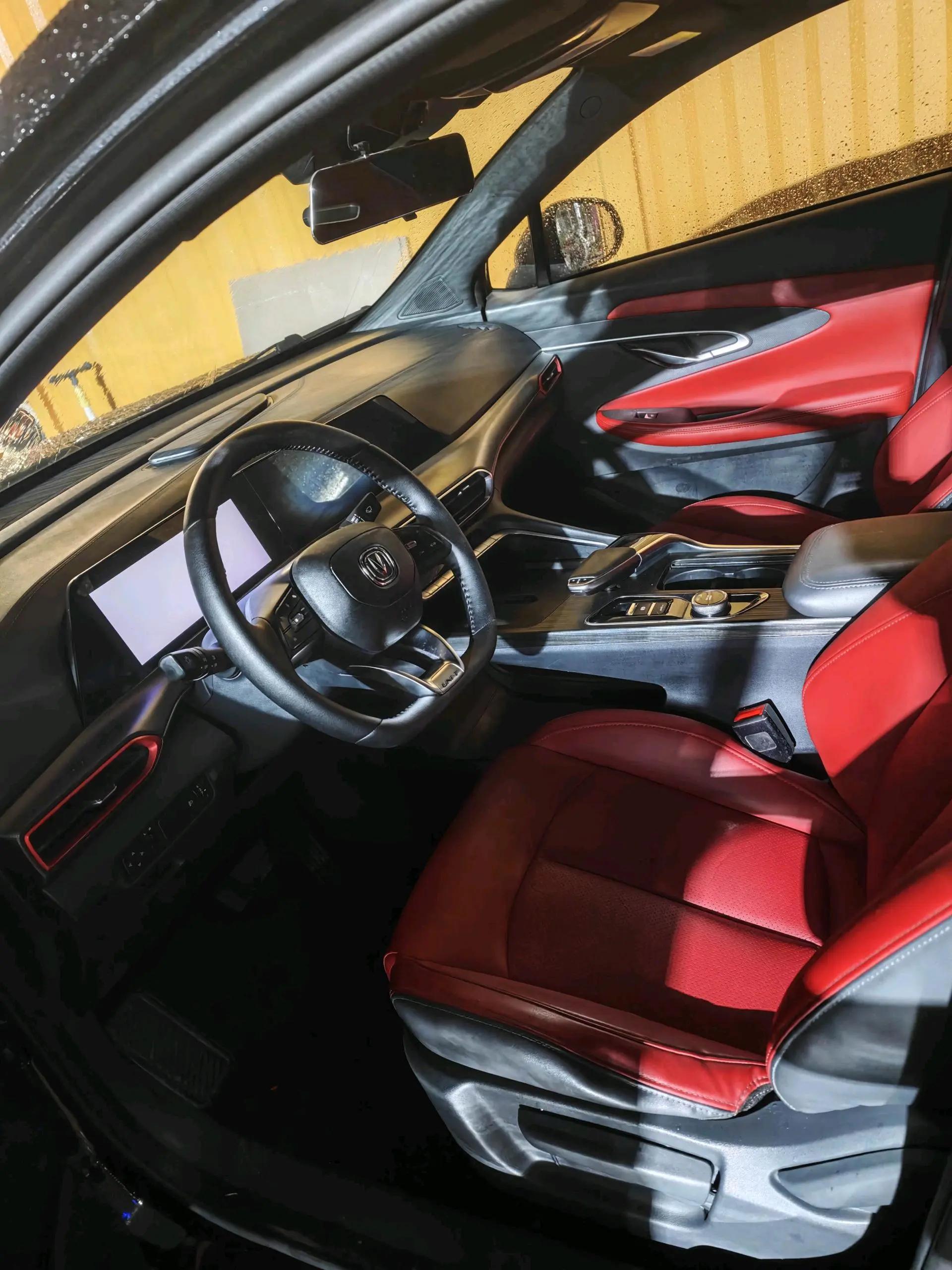 ChangAn UNI-T 2020 1.5T Luxury Model 3