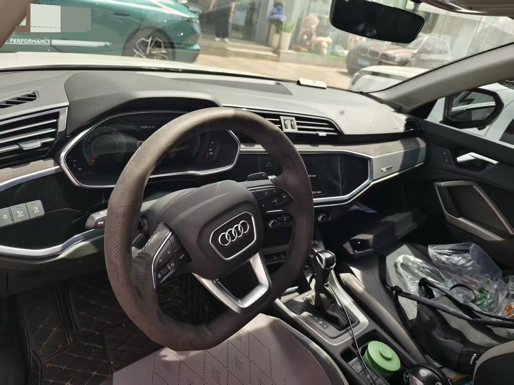 Audi 2023 Q3 1.4TFSI 35TFSI Stylish Dynamic Edition Automatic 4