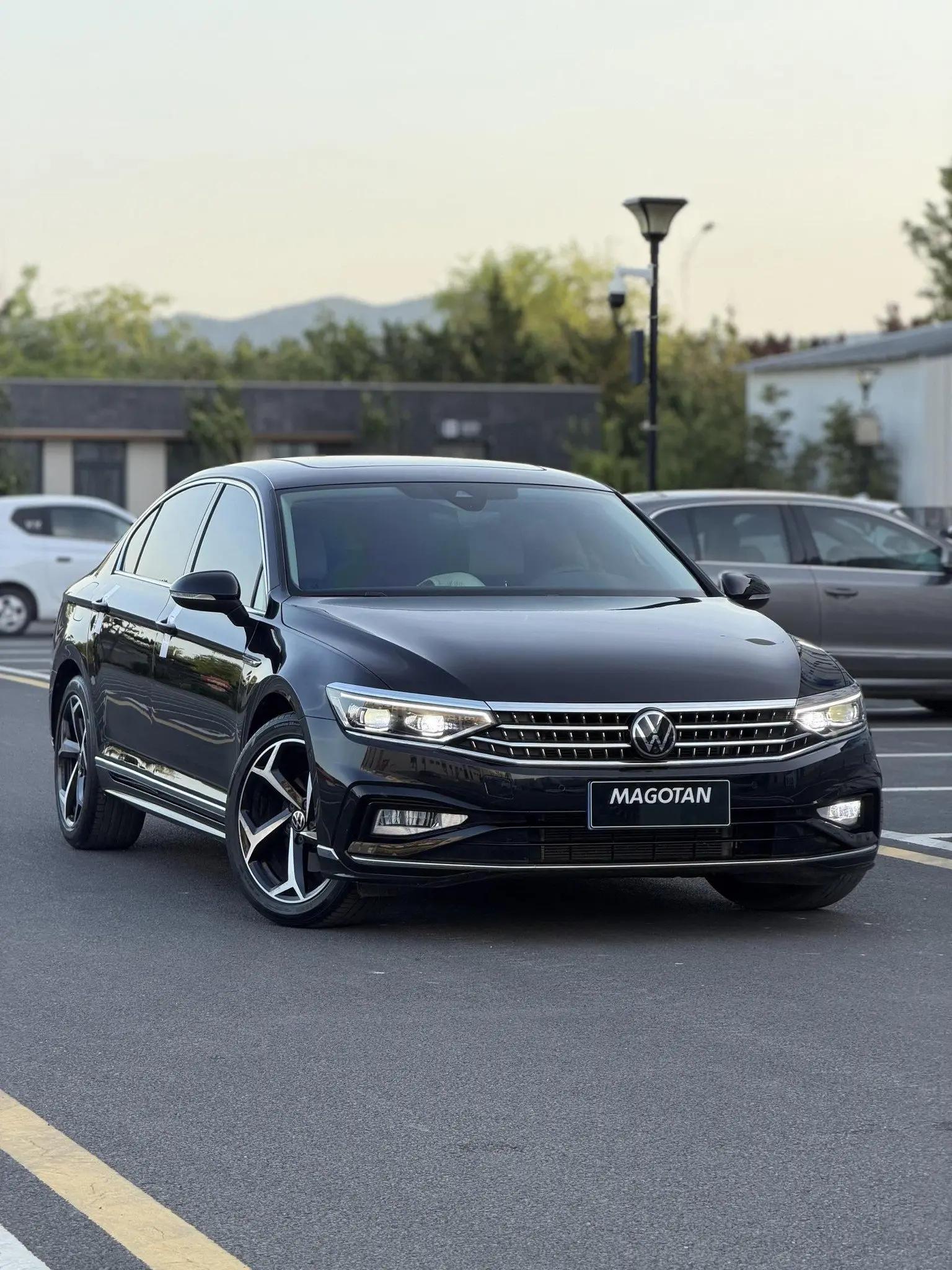 Magotan 2022 380TSI DSG Basic Model 5