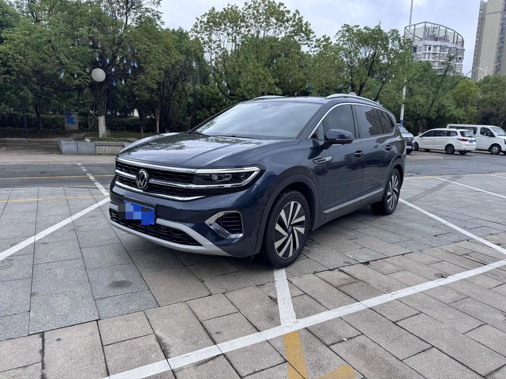 The 2021 380TSI four-wheel drive R-Line extension version