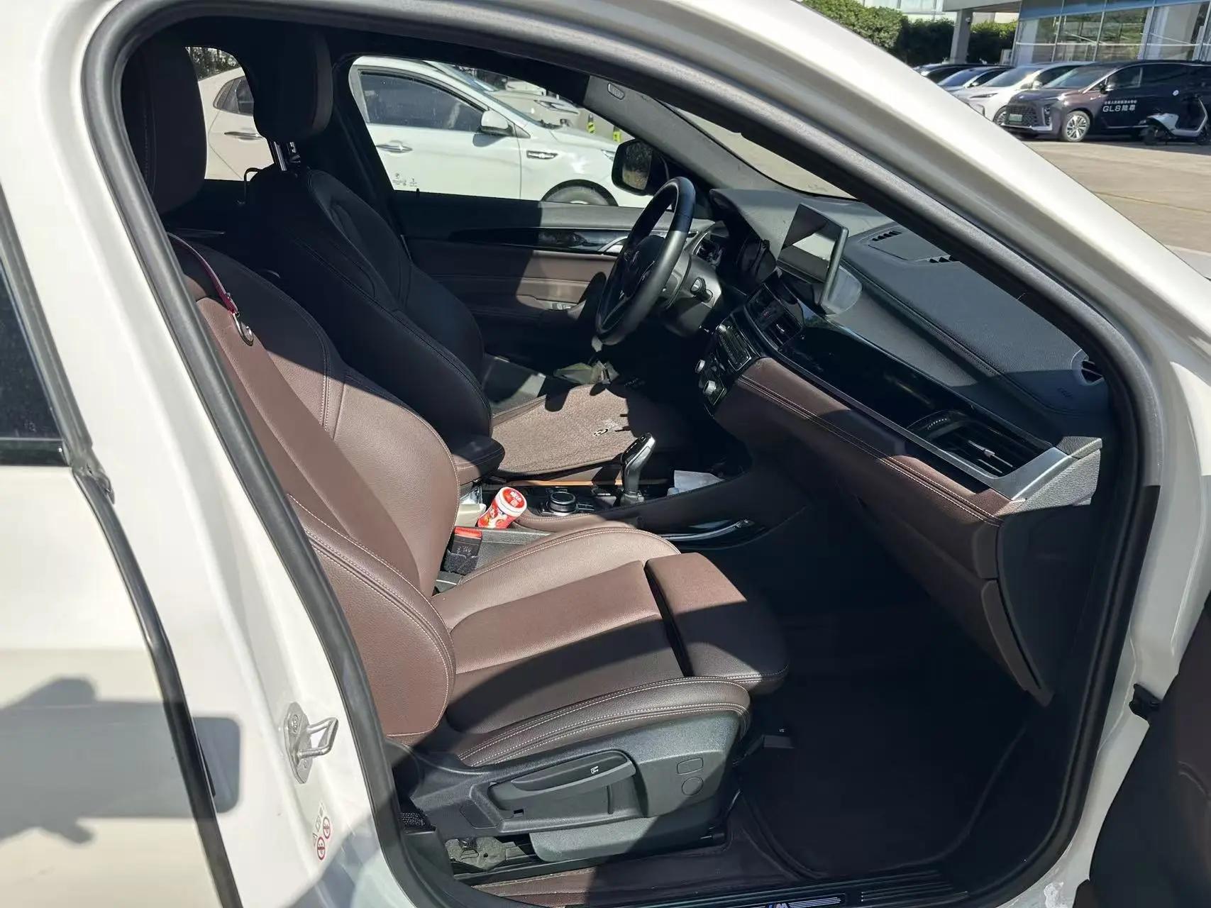 BMW X2 2021 xDrive25i Obsidian Night Edition 5