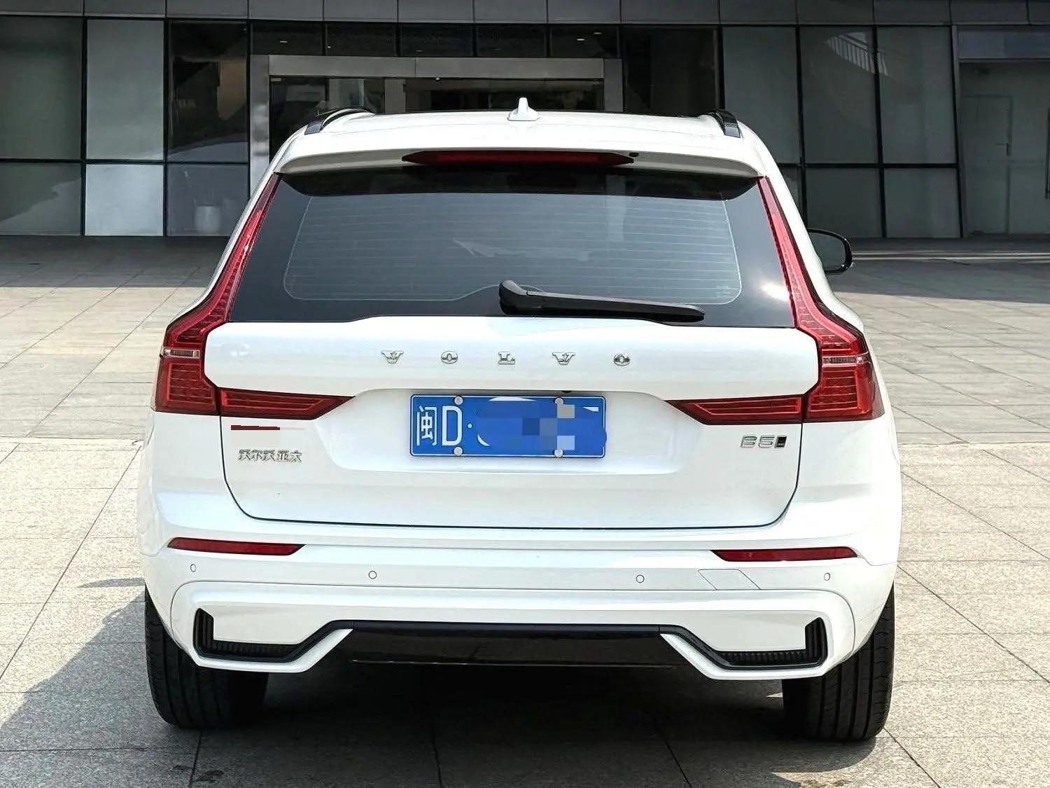Volvo XC60 2022 B5 4WD Zhiyuan Sports Edition 5