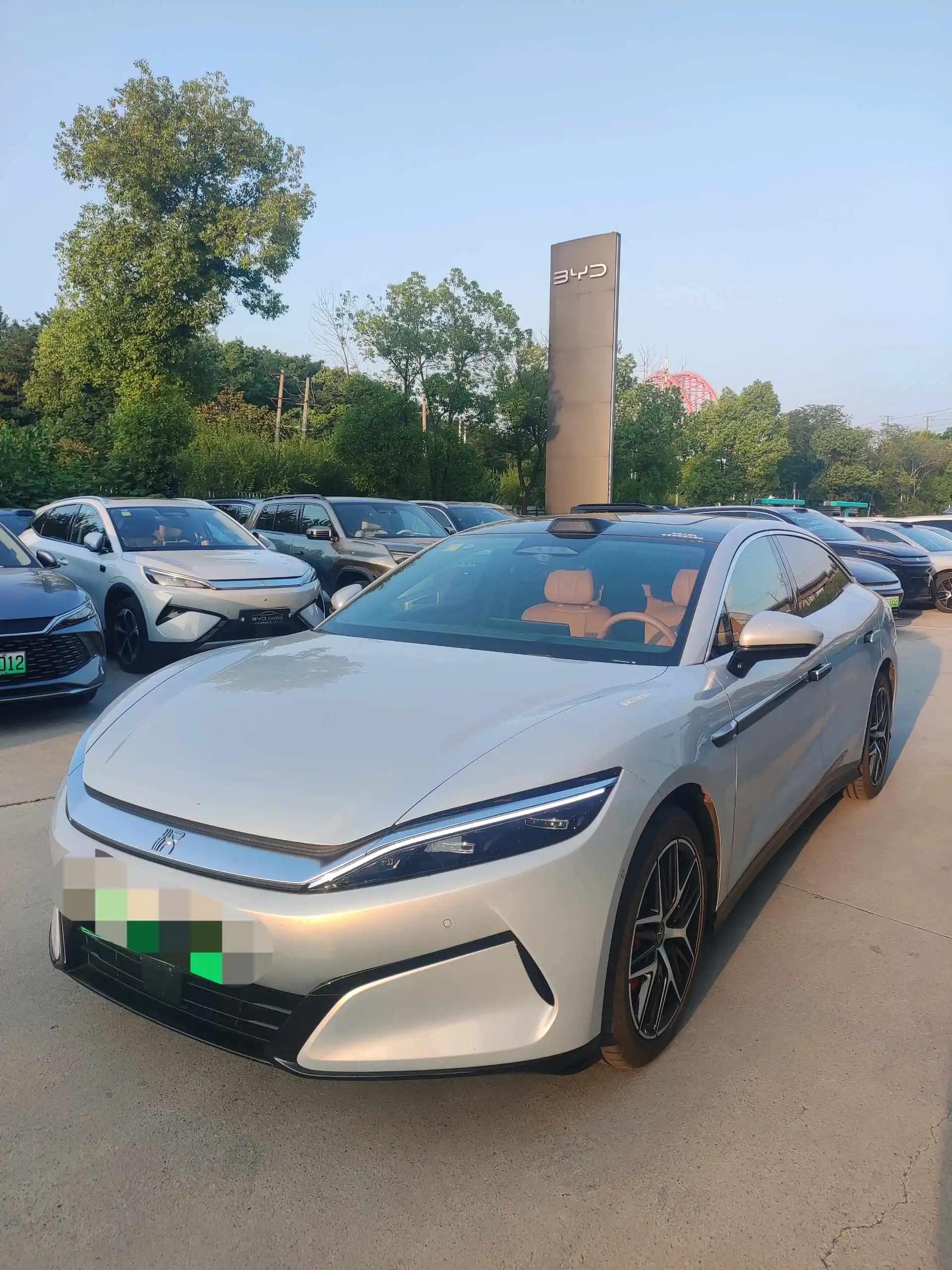 Han L 2025 EV four-wheel drive laser Radar flagship