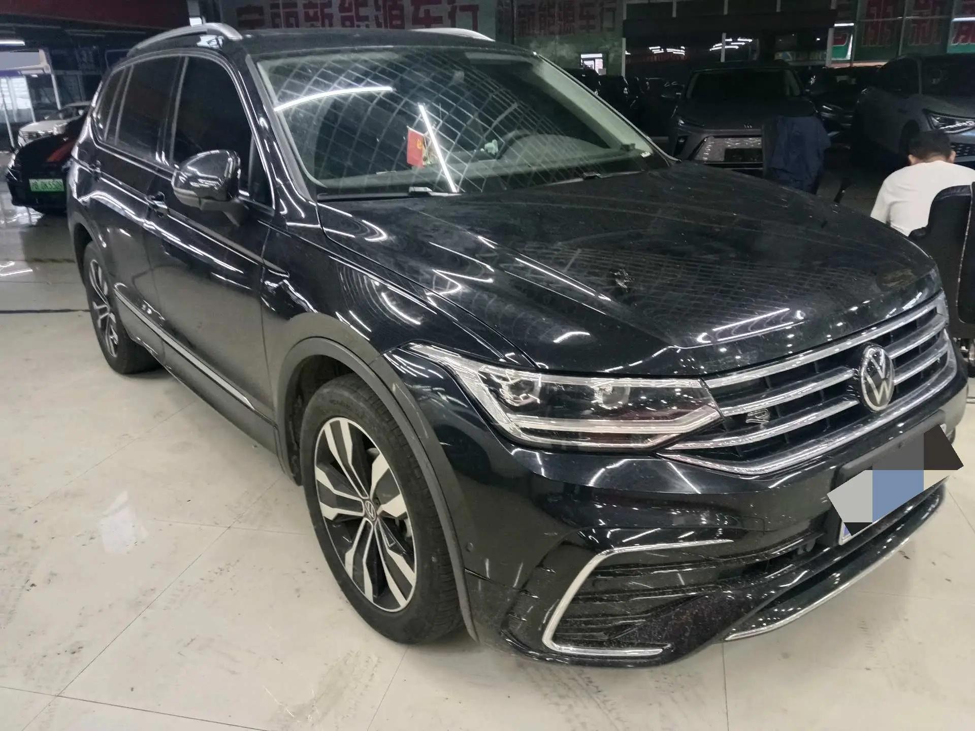 Volkswagen 2024 Tiguan L R-Line 2.0TSI 330TSI Two-Drive R-Line Long Yao Edition Automatic Gear 3