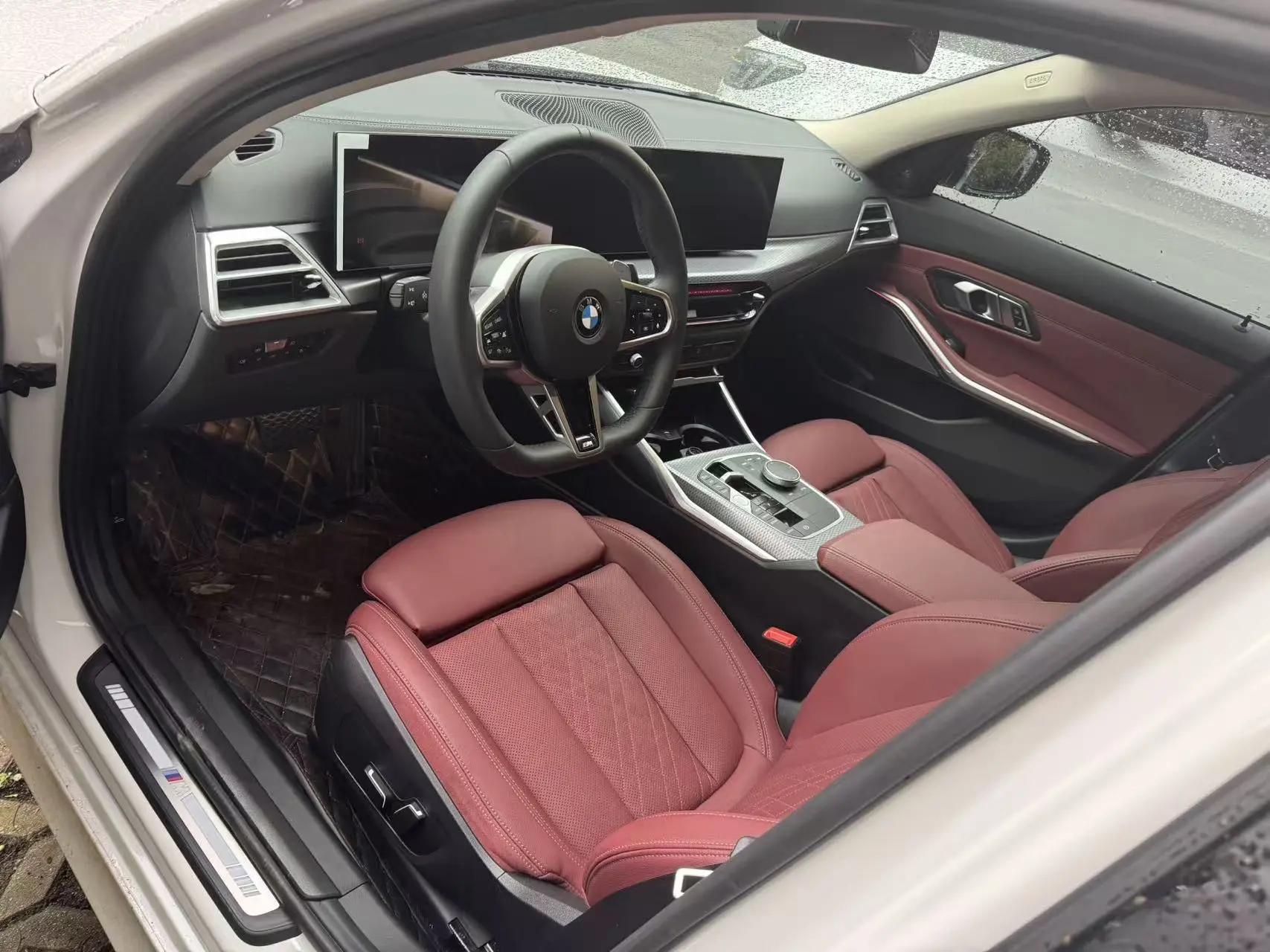 BMW 3 Series 2025 Model 330Li 2.0T M Sport Night Edition Automatic 2