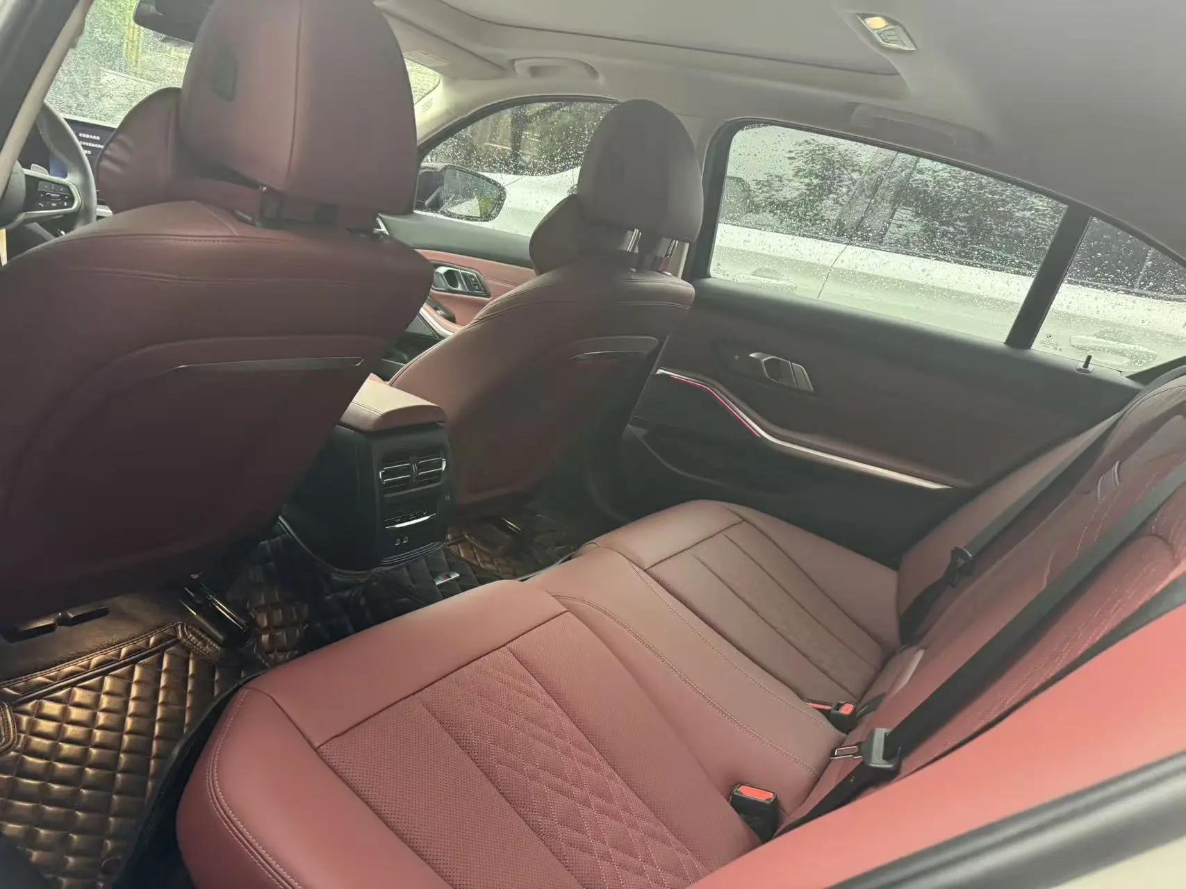 BMW 3 Series 2025 Model 330Li 2.0T M Sport Night Edition Automatic 3