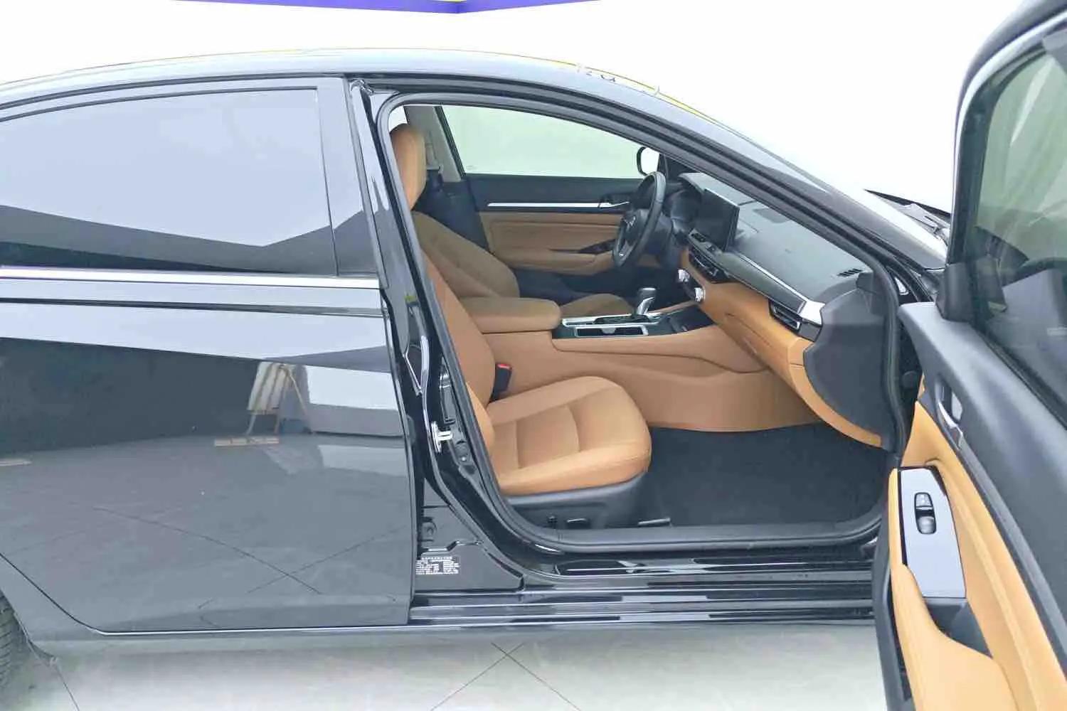 Nissan 2025 Teana 2.0 Stepless XL-TLS Pleasant Edition Automatic Gear 6
