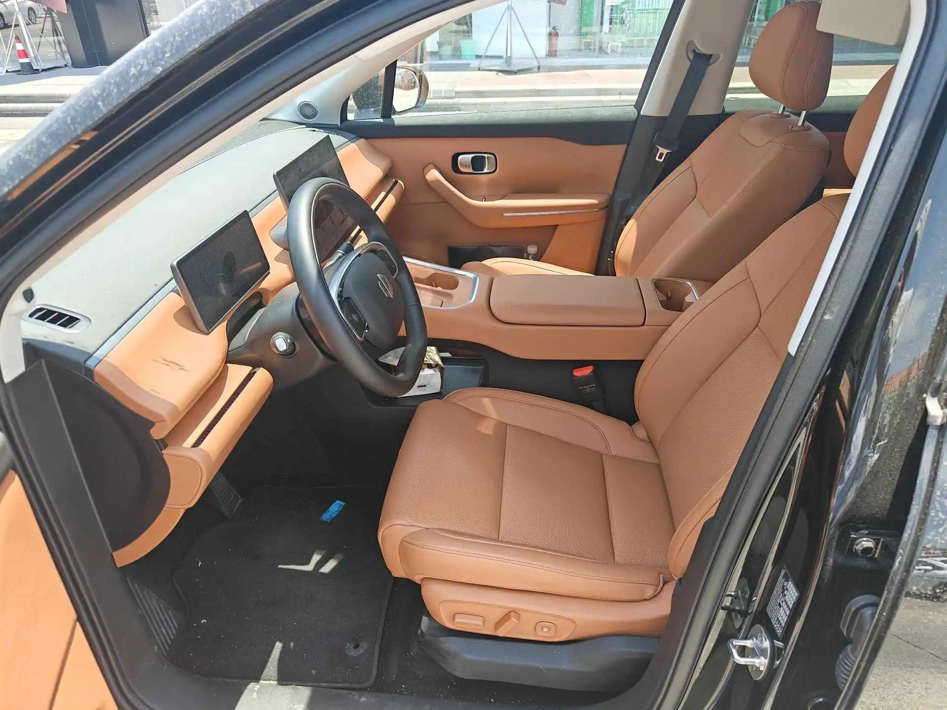 Leapmotor 2026 C 16 280 Laser Radar Zhizun Edition 6-seat Automatic Gear 4