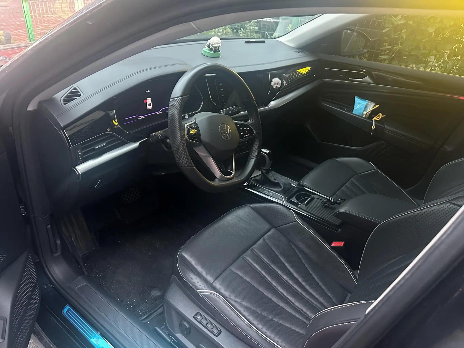 Volkswagen 2024 Passat 2.0TSI 330TSI Starry Sky Elite Edition Automatic 3