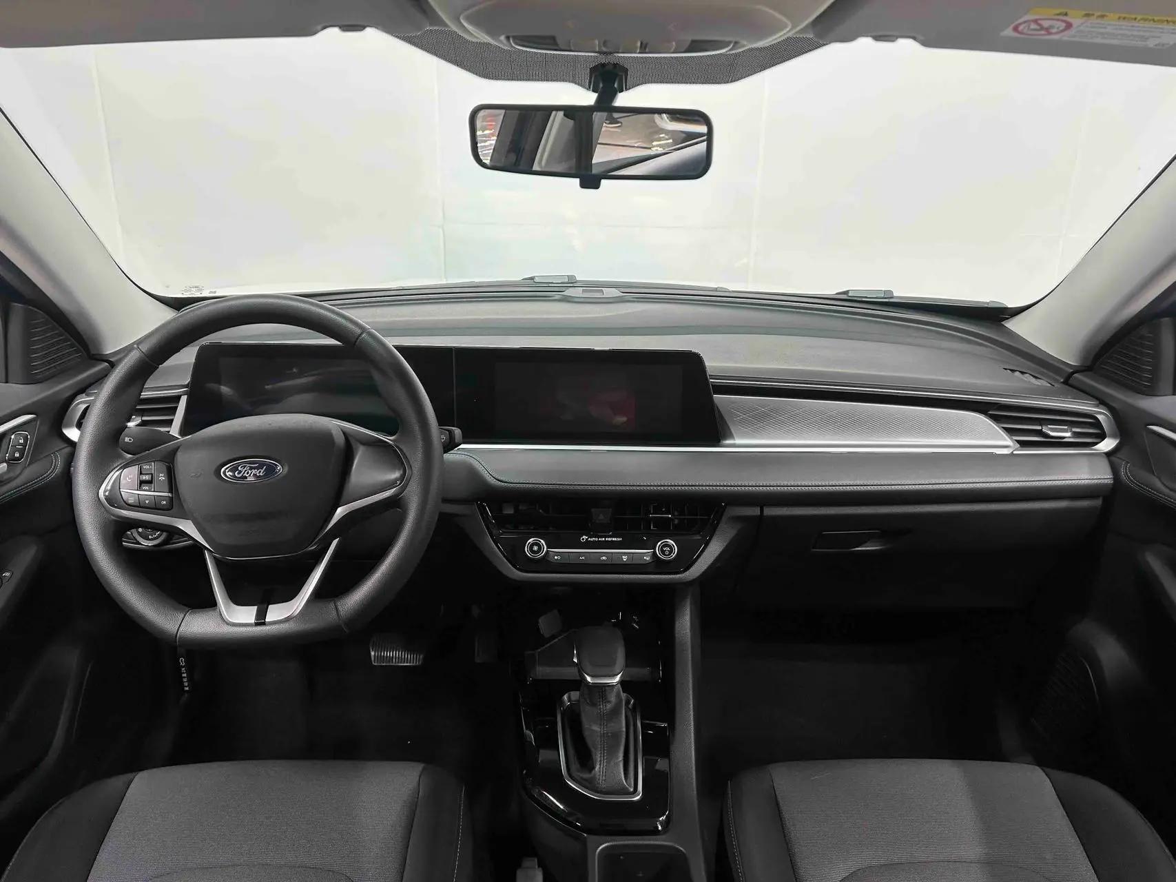 Escort 2021 1.5L Automatic Diamond Edition 6