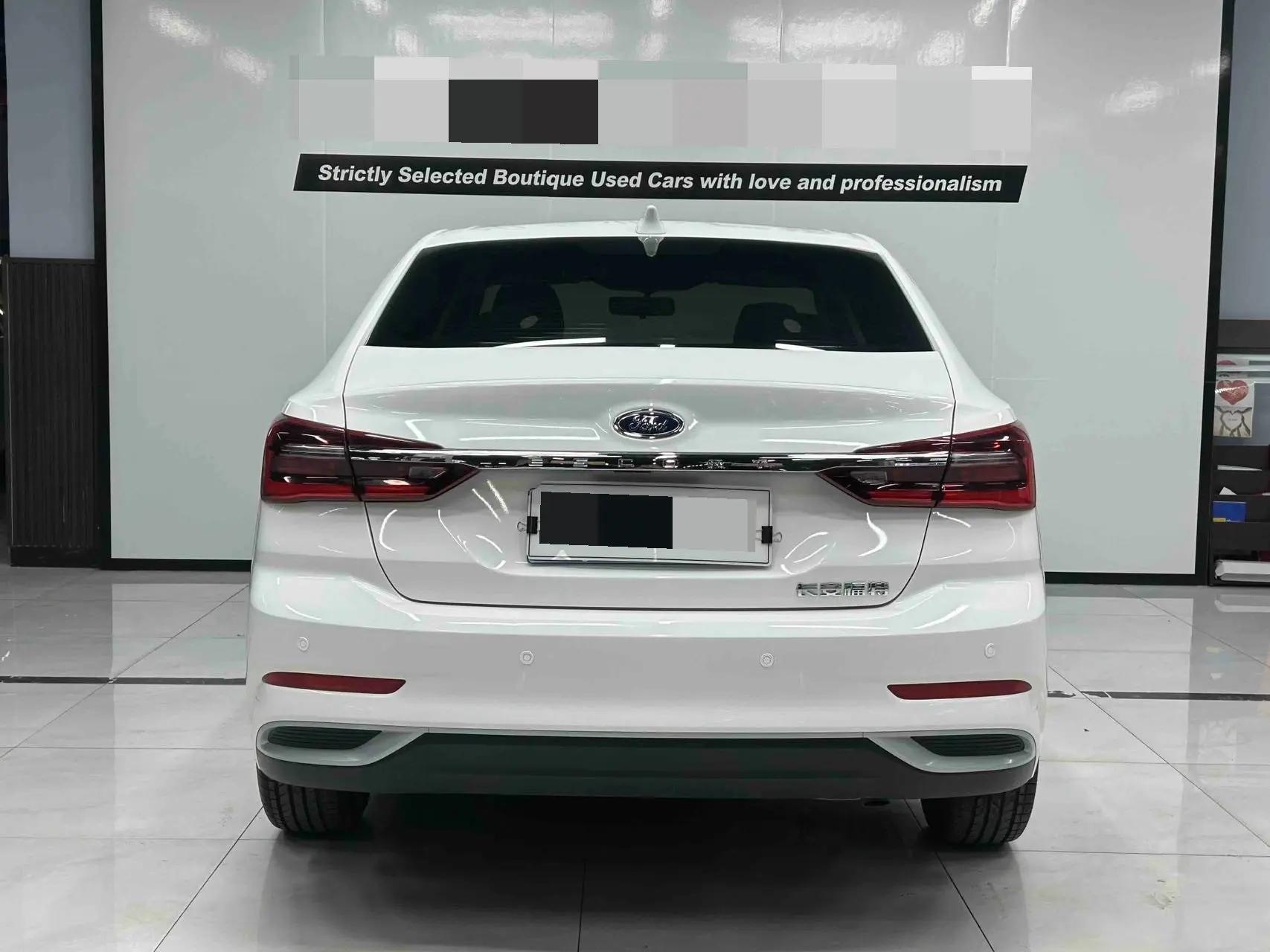 Escort 2021 1.5L Automatic Diamond Edition 8