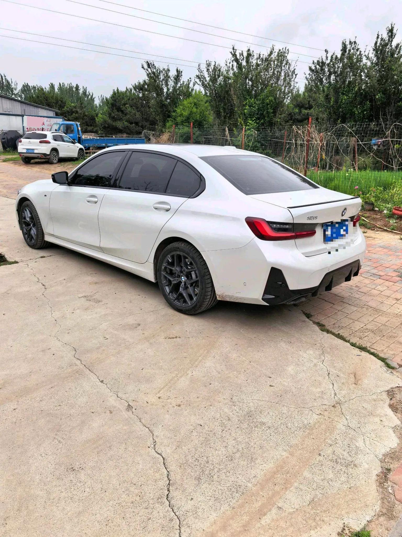 BMW 3 Series 2025 330Li 2.0T Exclusive M Sports Obsidian Night Suit Automatic Gear 4