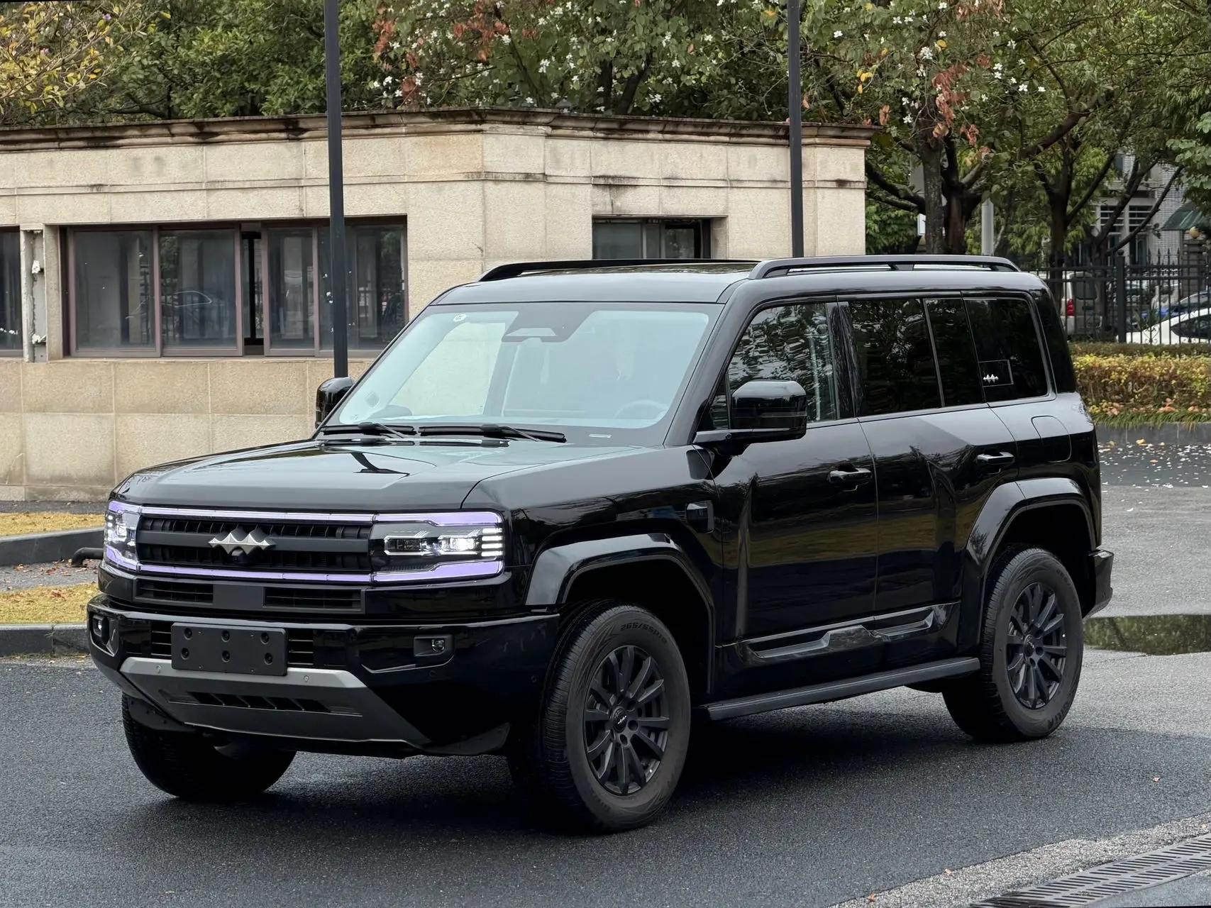 Открыть галерею: FangChengBao 2025 Leopard 5 1.5T CVT TianShen Intelligent Driving Ultra Edition Automatic