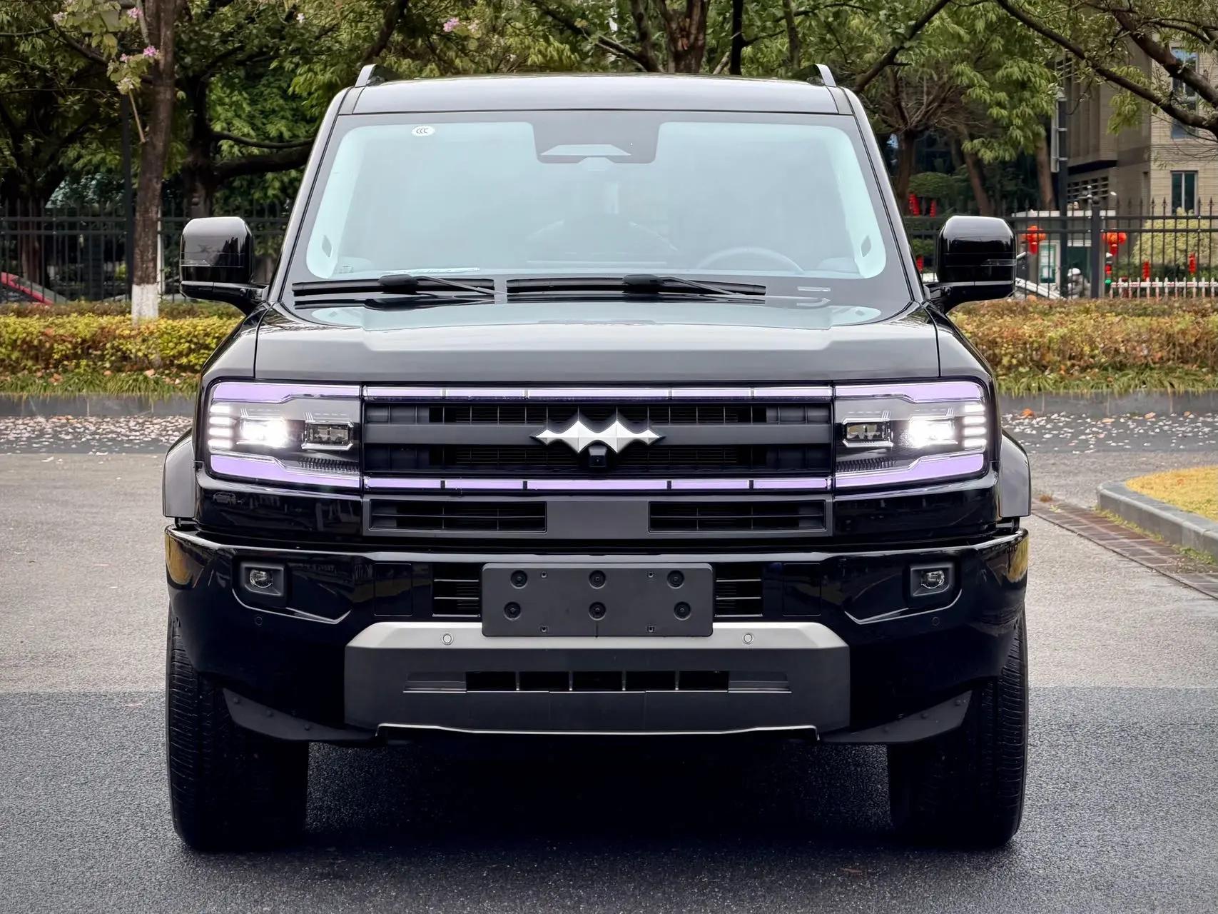 FangChengBao 2025 Leopard 5 1.5T CVT TianShen Intelligent Driving Ultra Edition Automatic 2