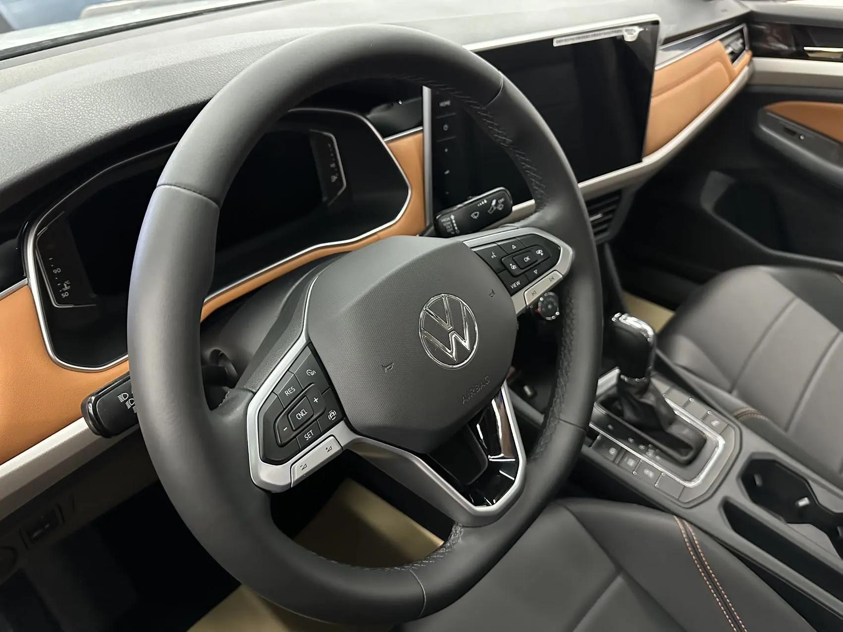 Volkswagen 2023 Bora 1.2TSI 200TSI Enjoyment PRO Edition Automatic 3