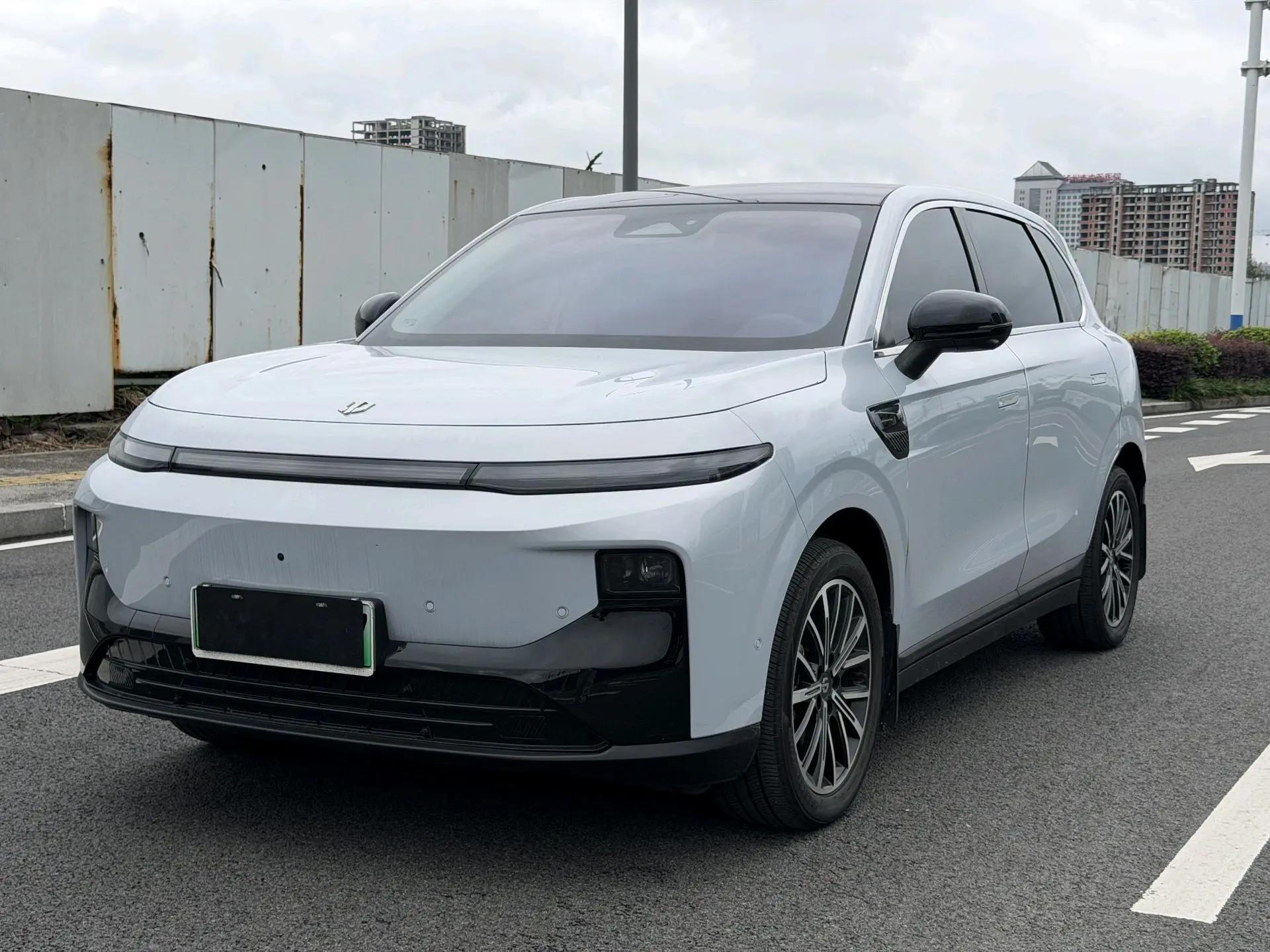 零跑 B10 2025款 510悦享版 自动挡