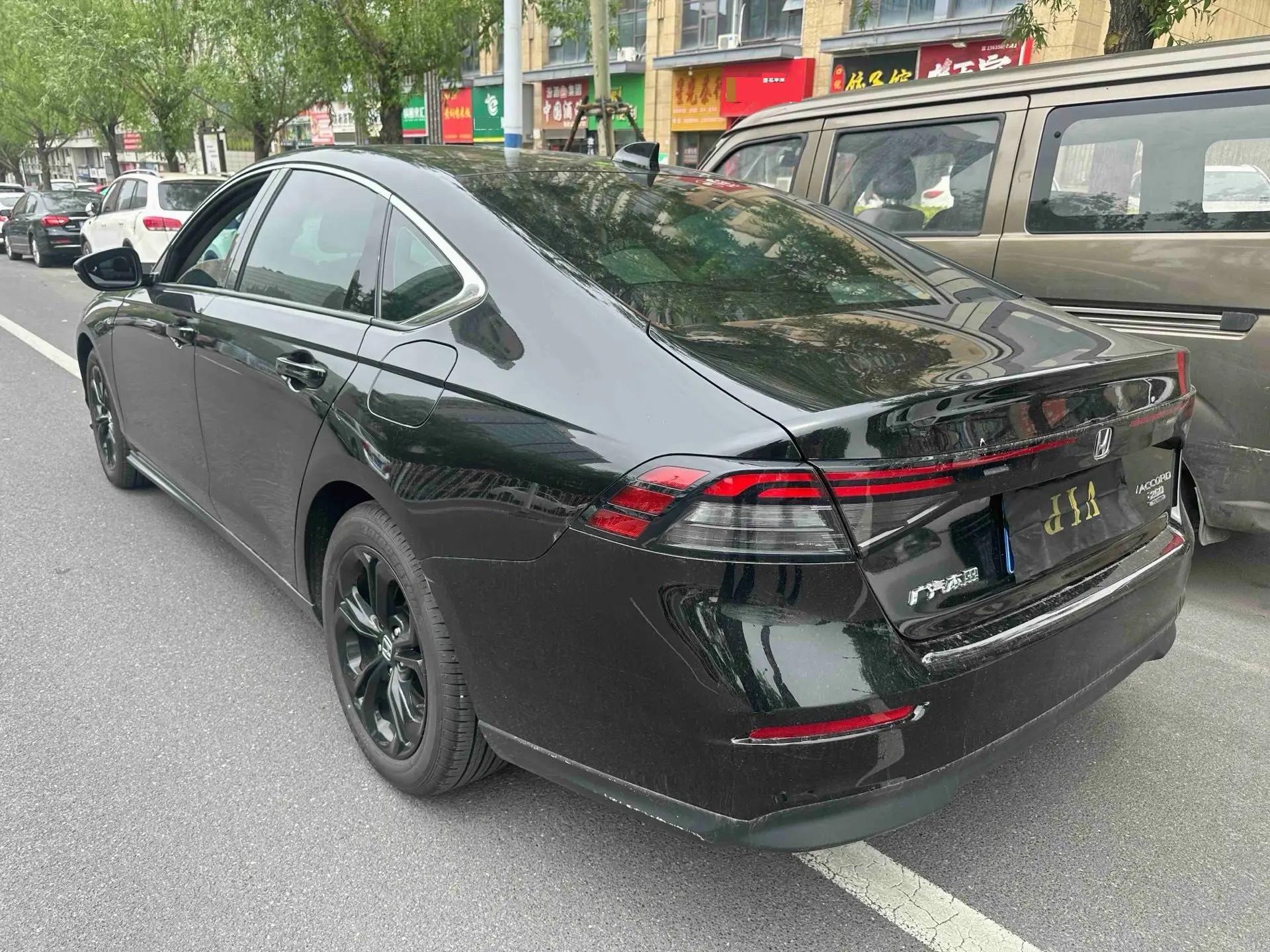 Honda 2025 11th Generation Accord 1.5T CVT 260TURBO Luxury Edition Automatic 4