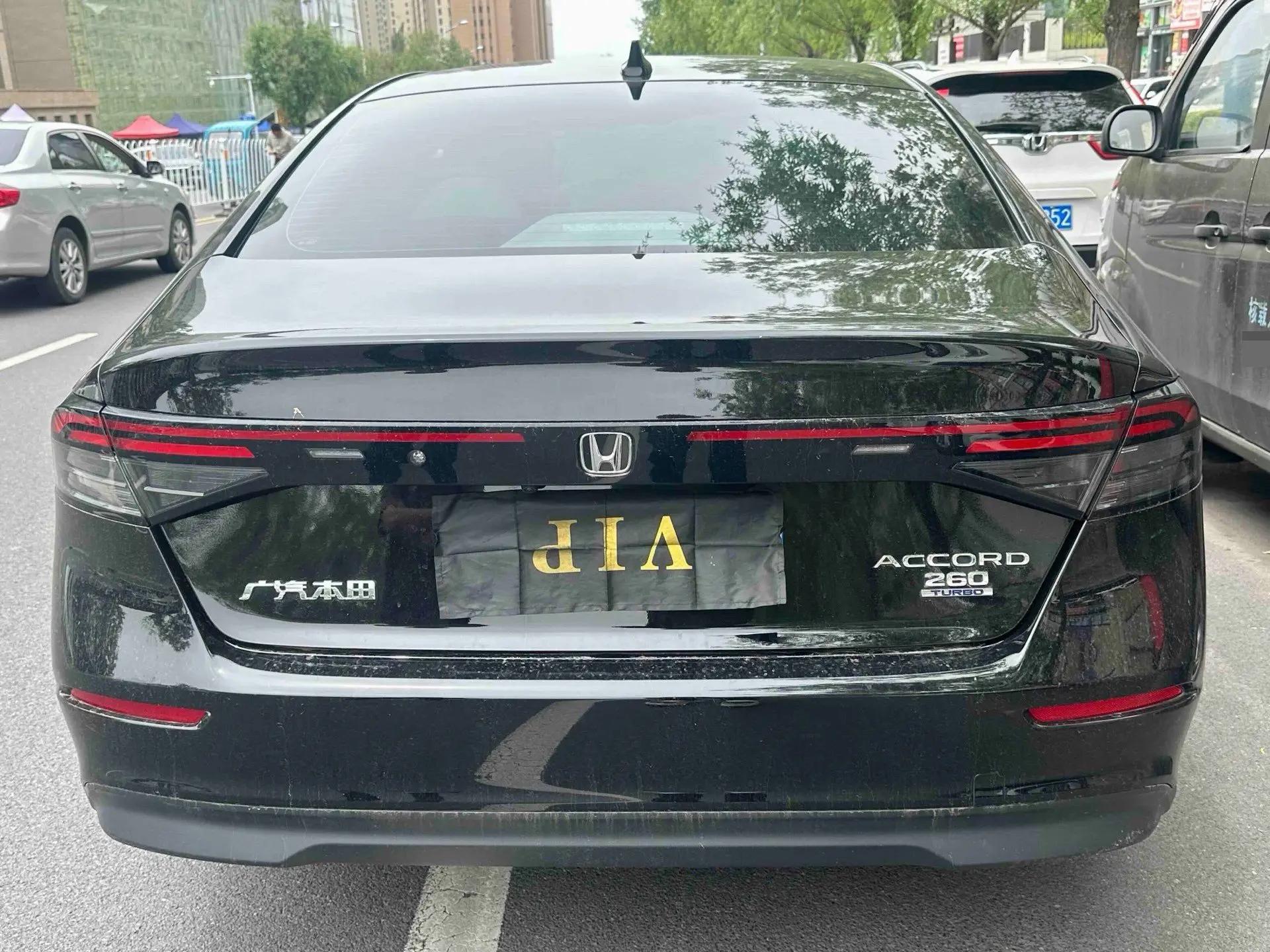 Honda 2025 11th Generation Accord 1.5T CVT 260TURBO Luxury Edition Automatic 5