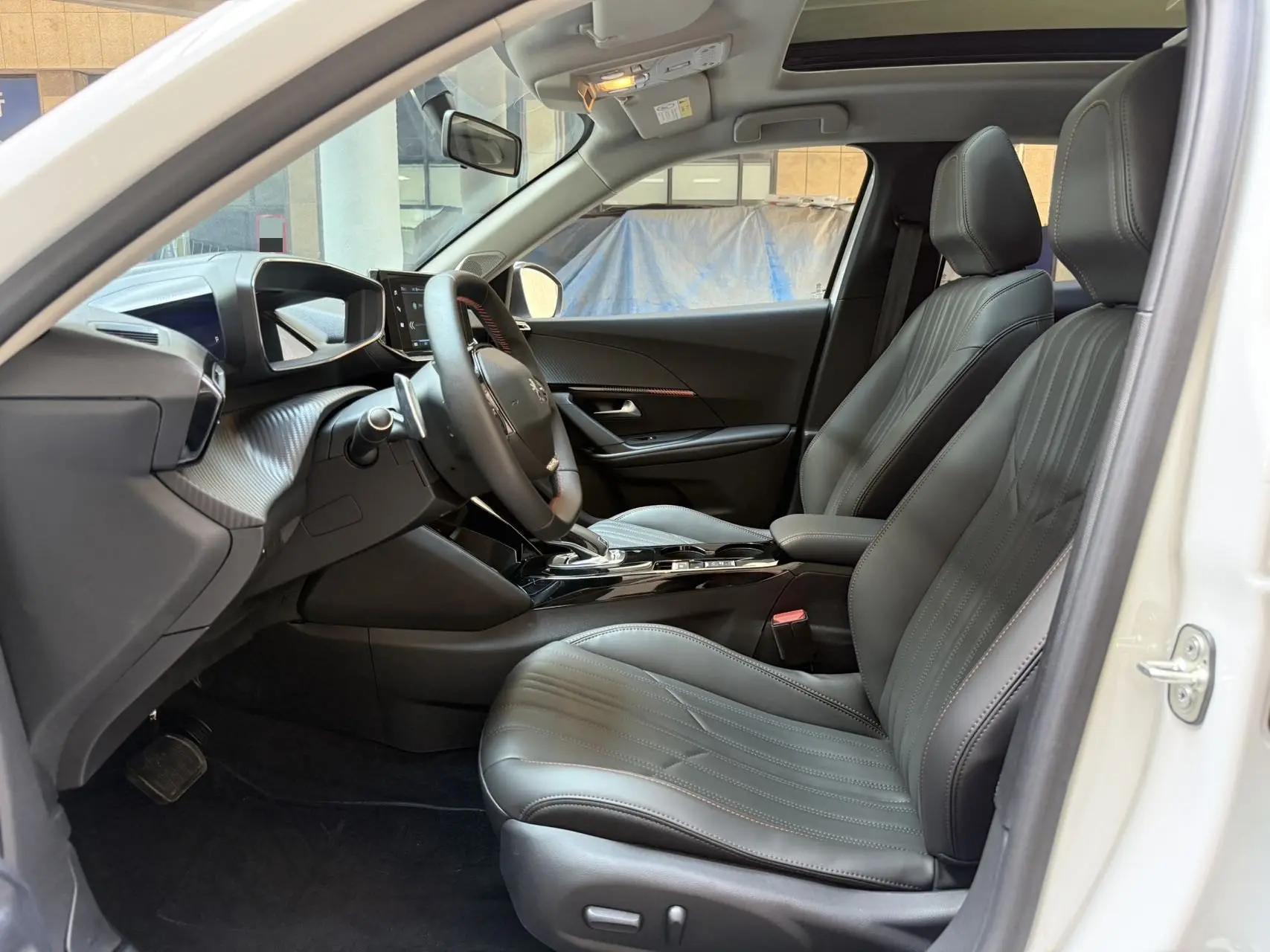 Peugeot 2008 2022 230THP THE ONE 4