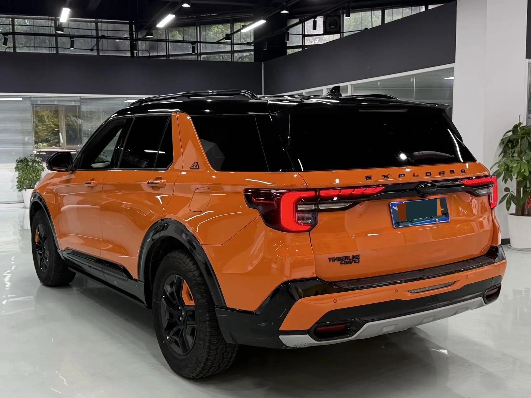 Ford 2023 Explorer 2.3T EcoBoost 285 Kunlun Peak Edition 7-seat Automatic 5