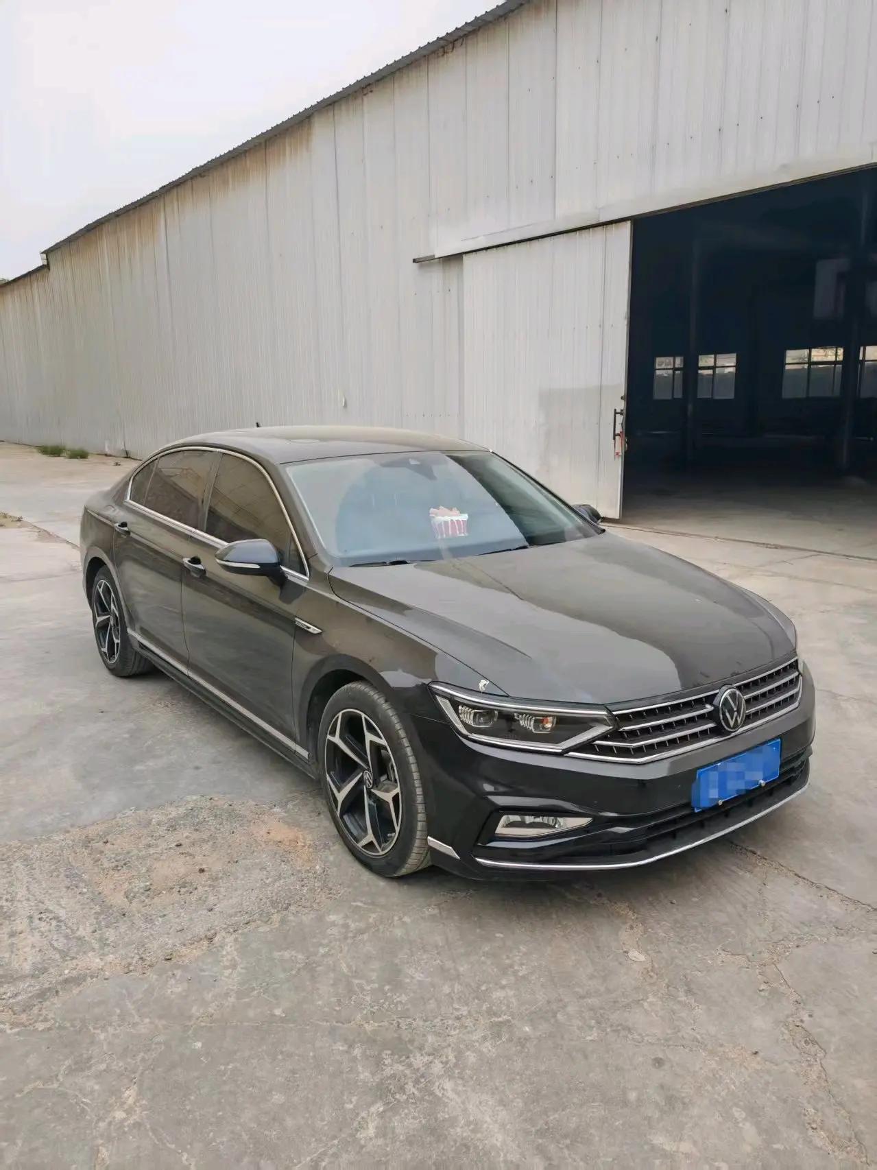 Magotan 2022 330TSI DSG Basic 2
