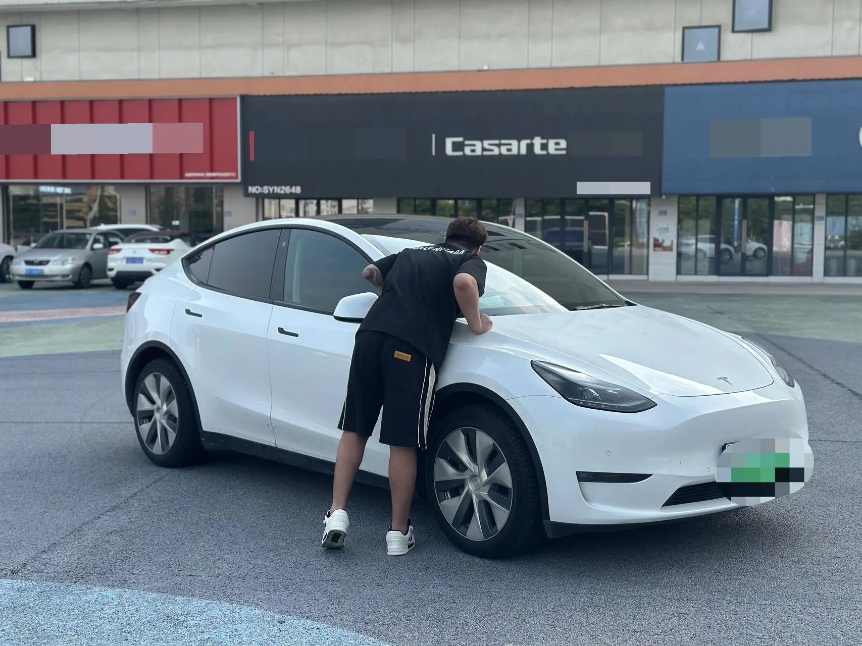 Model Y 2023 long-range all-wheel drive 3