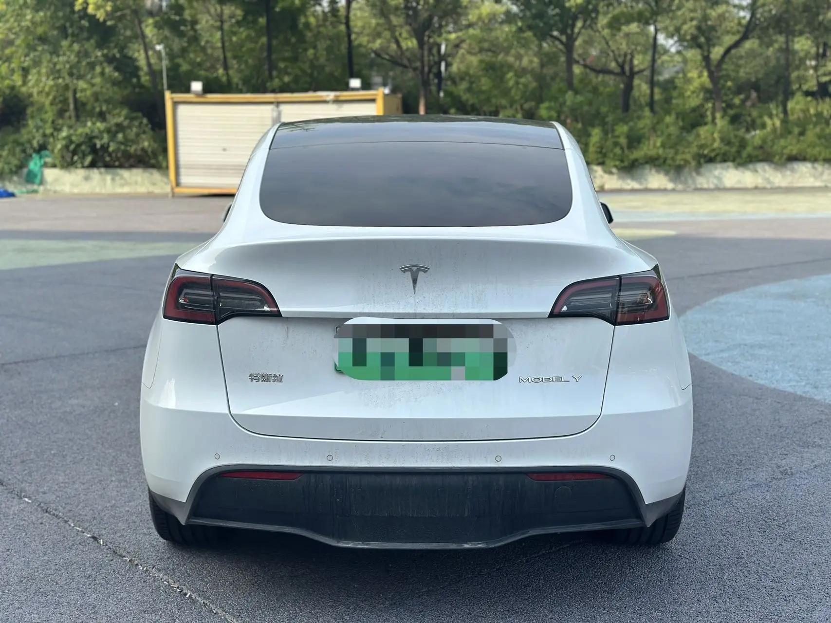 Model Y 2023 long-range all-wheel drive 8