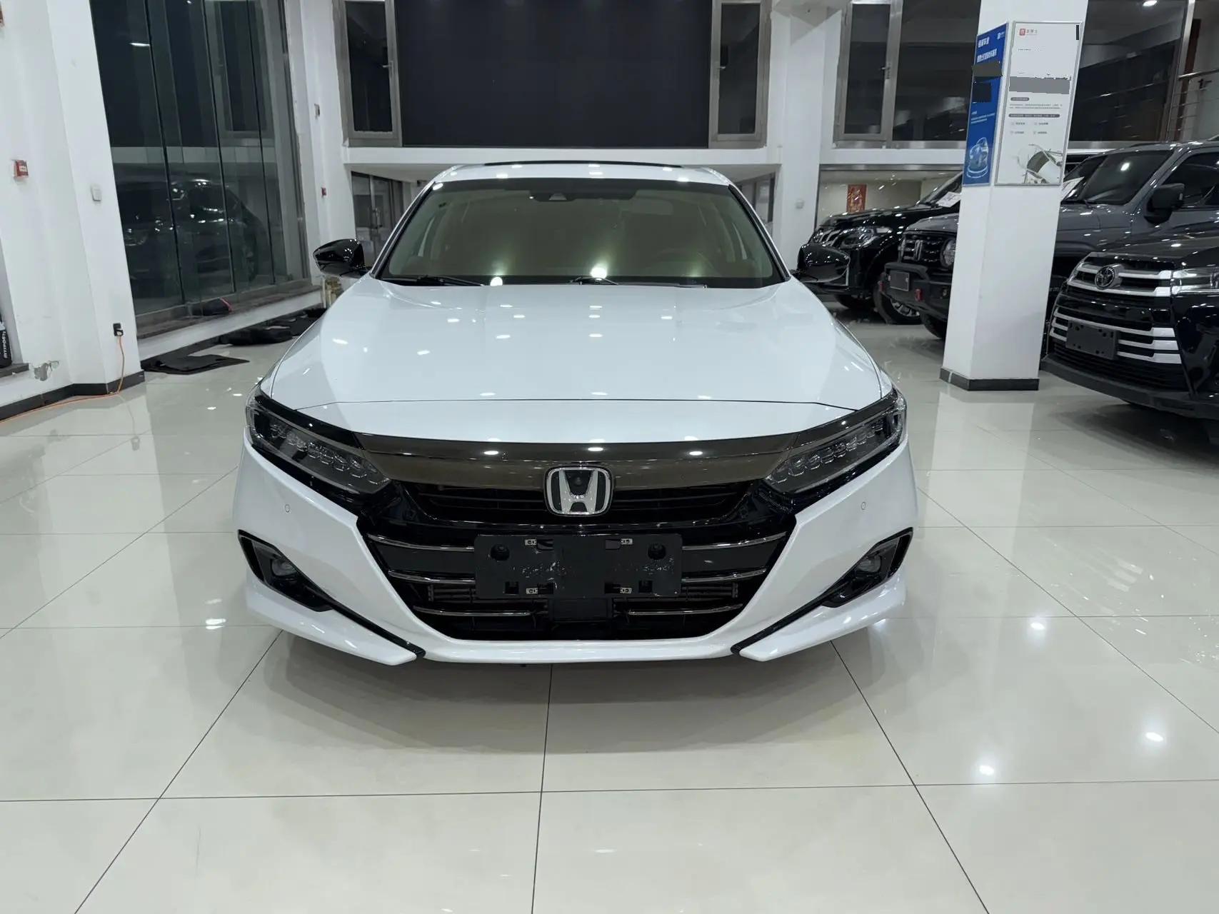 Accord 2022 260TURBO Magic Night Premium Edition 2