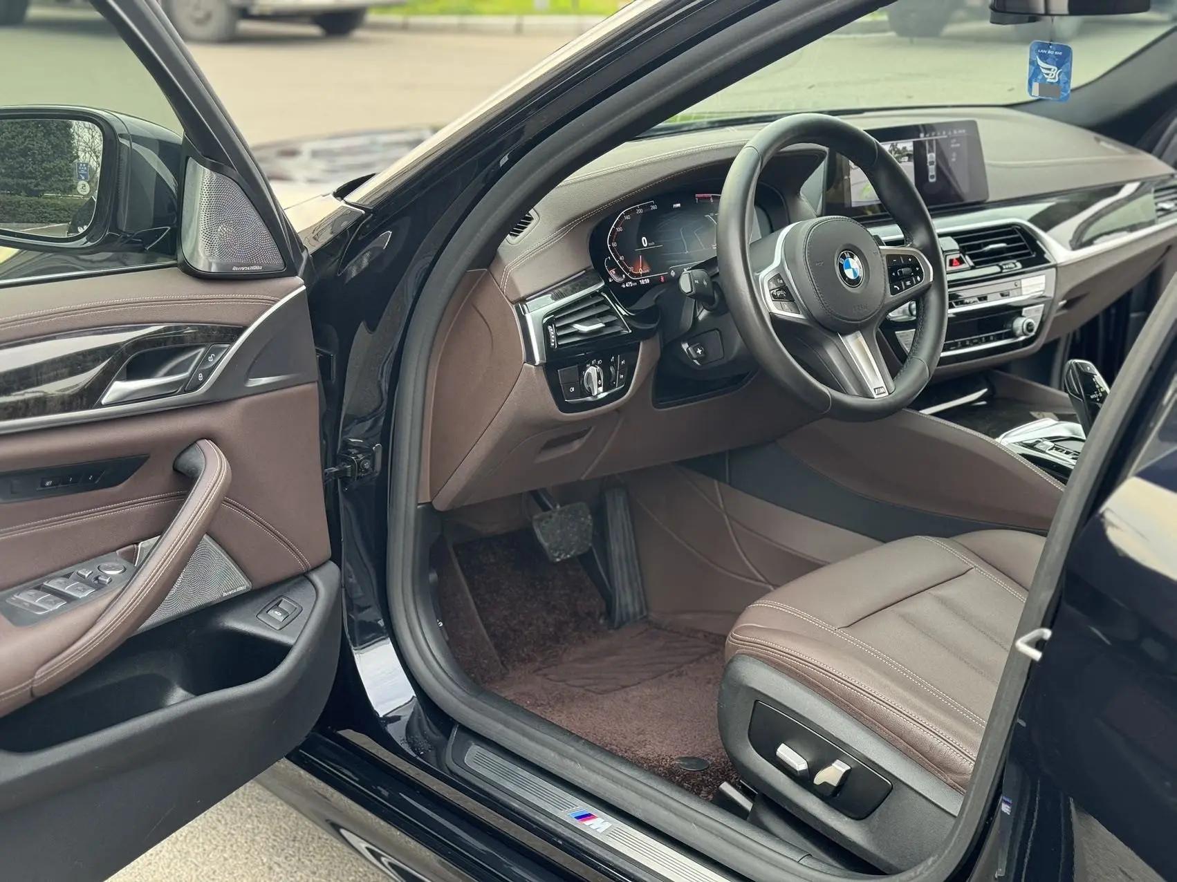 BMW 5 Series 2020 525Li M Sports Suit 5