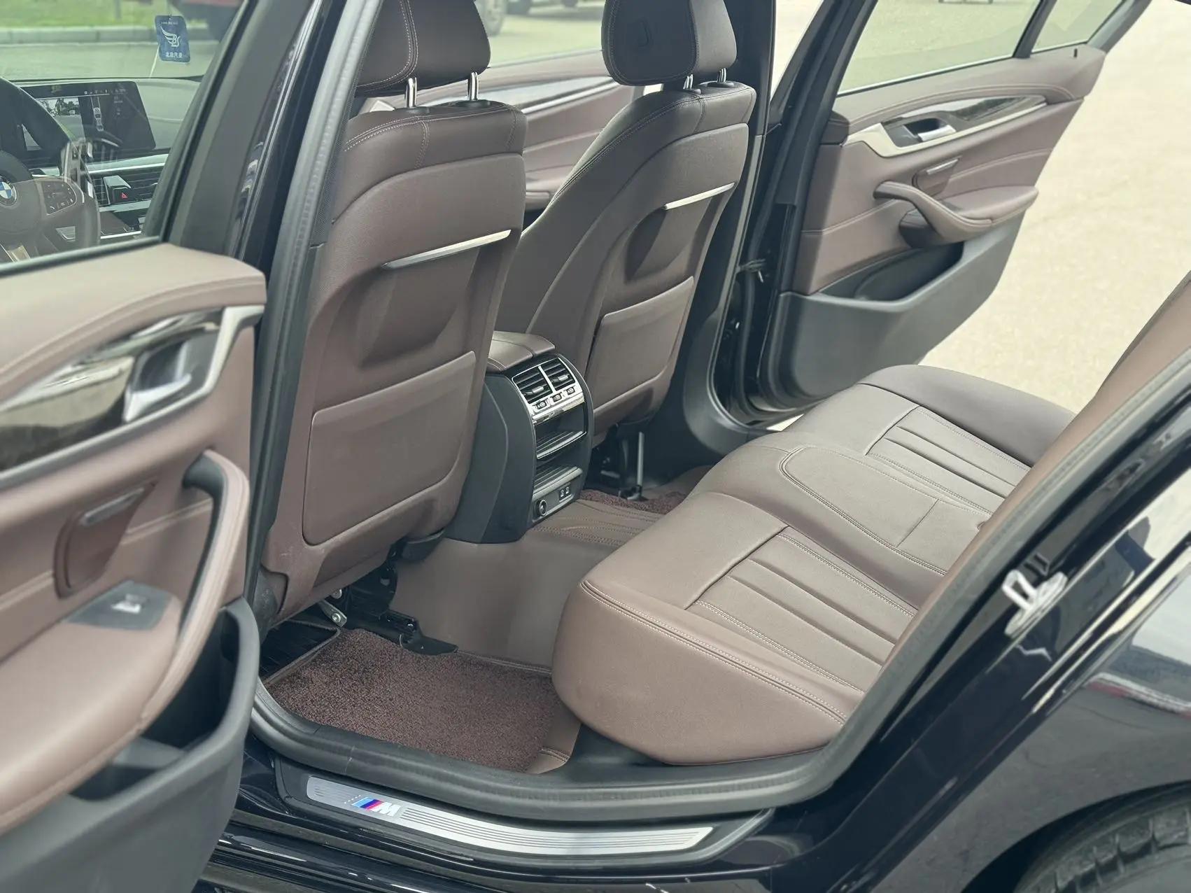 BMW 5 Series 2020 525Li M Sports Suit 6