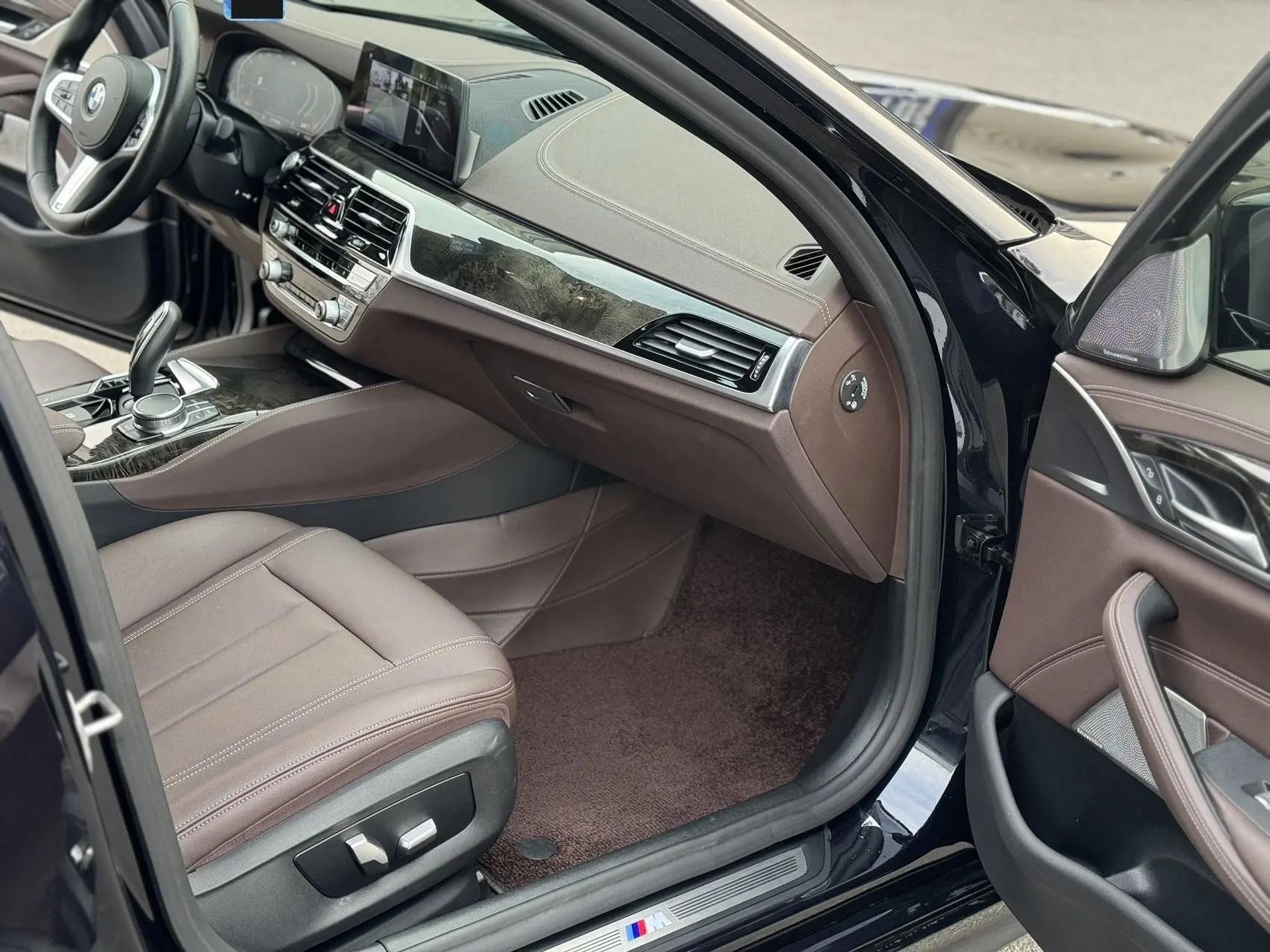 BMW 5 Series 2020 525Li M Sports Suit 9