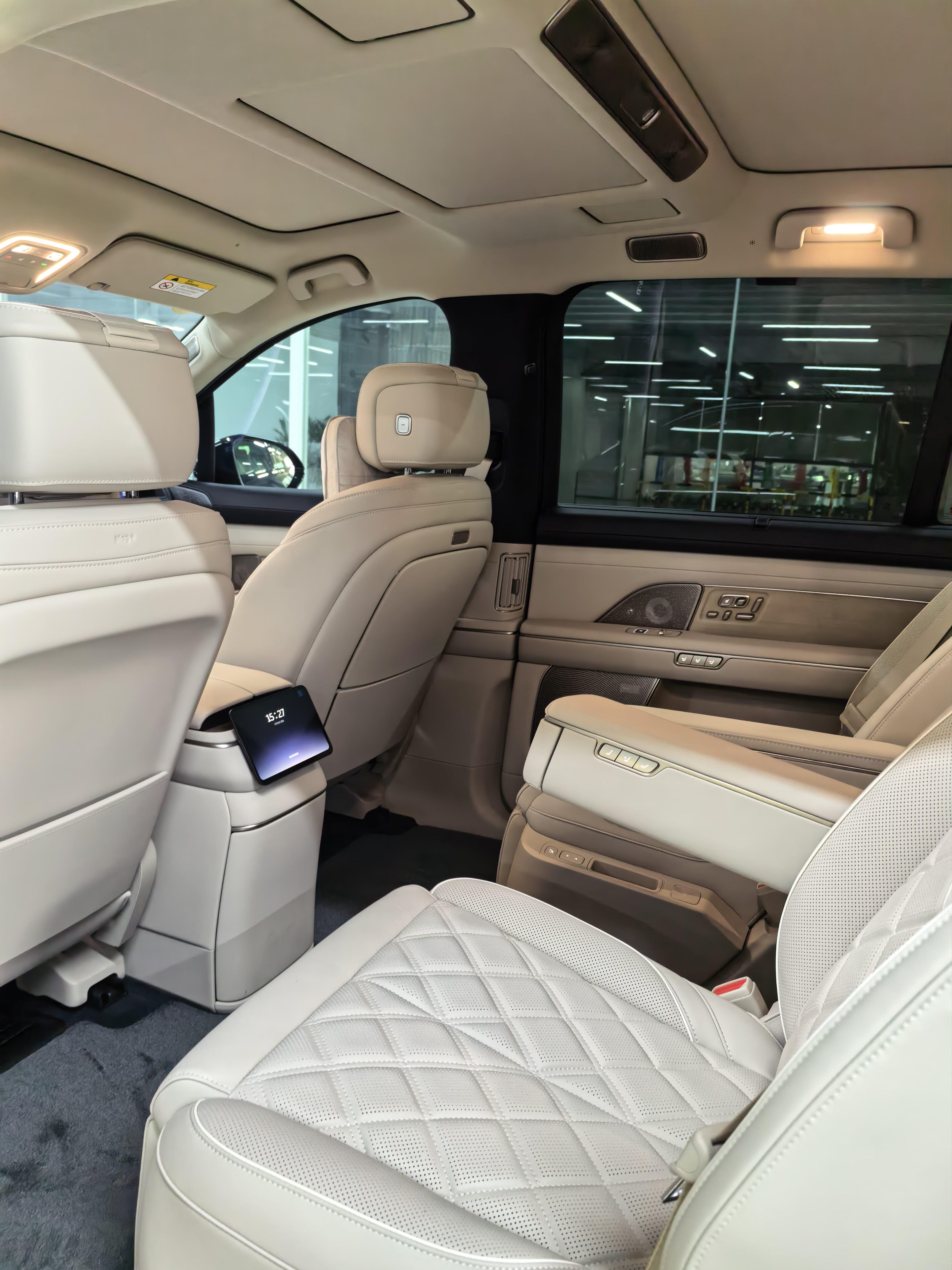 NIO 2026 ES8 6-Seater Executive Luxury Edition Automatic 7
