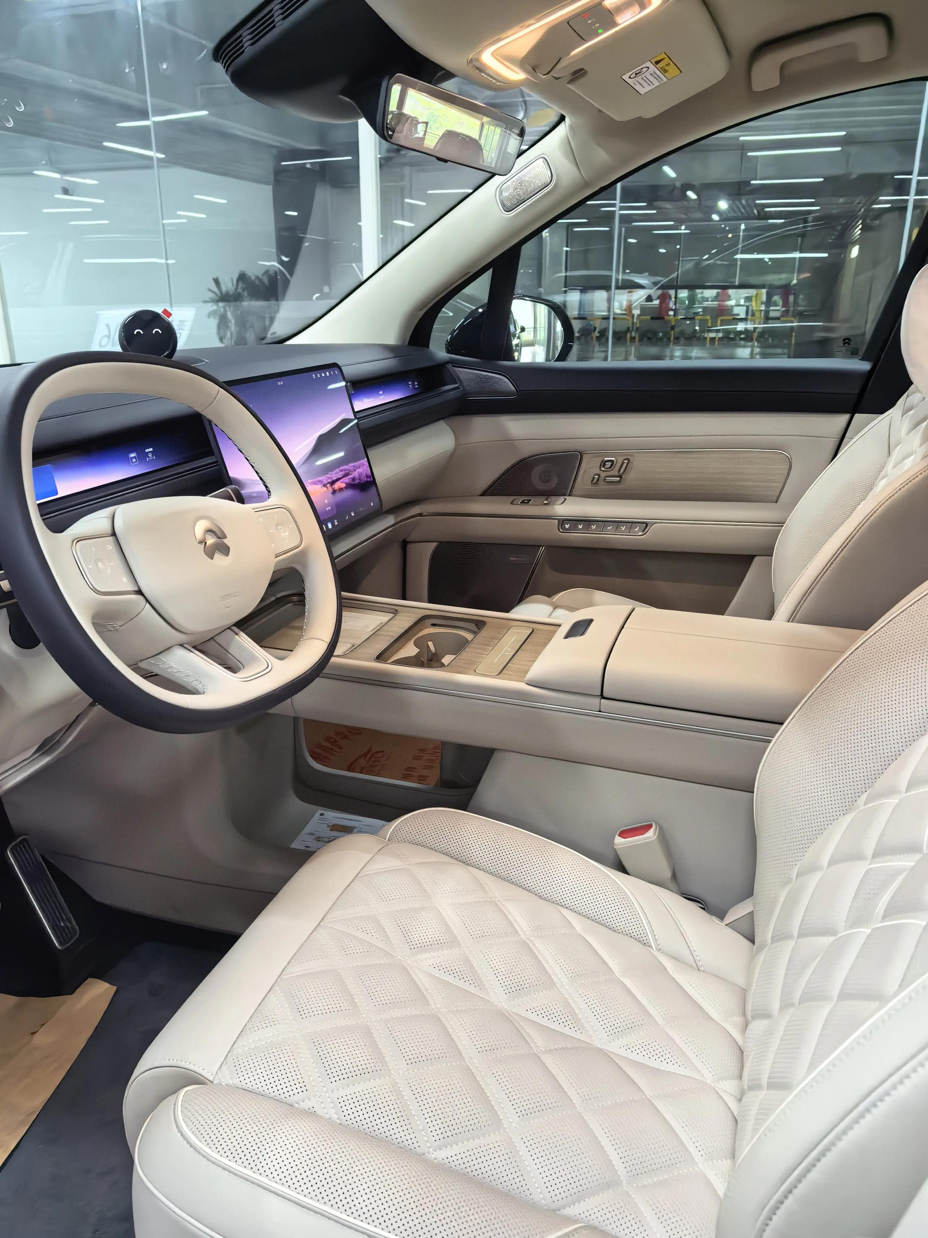 NIO 2026 ES8 6-Seater Executive Luxury Edition Automatic 8