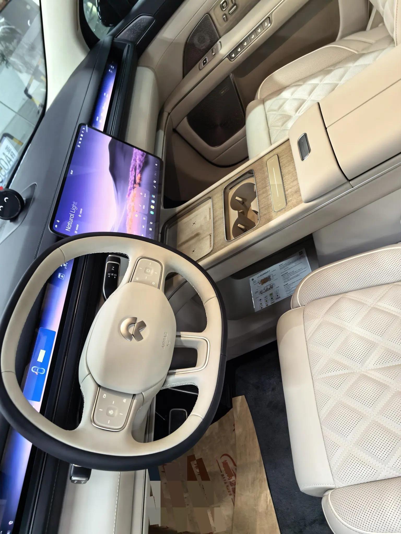 NIO 2026 ES8 6-Seater Executive Luxury Edition Automatic 9