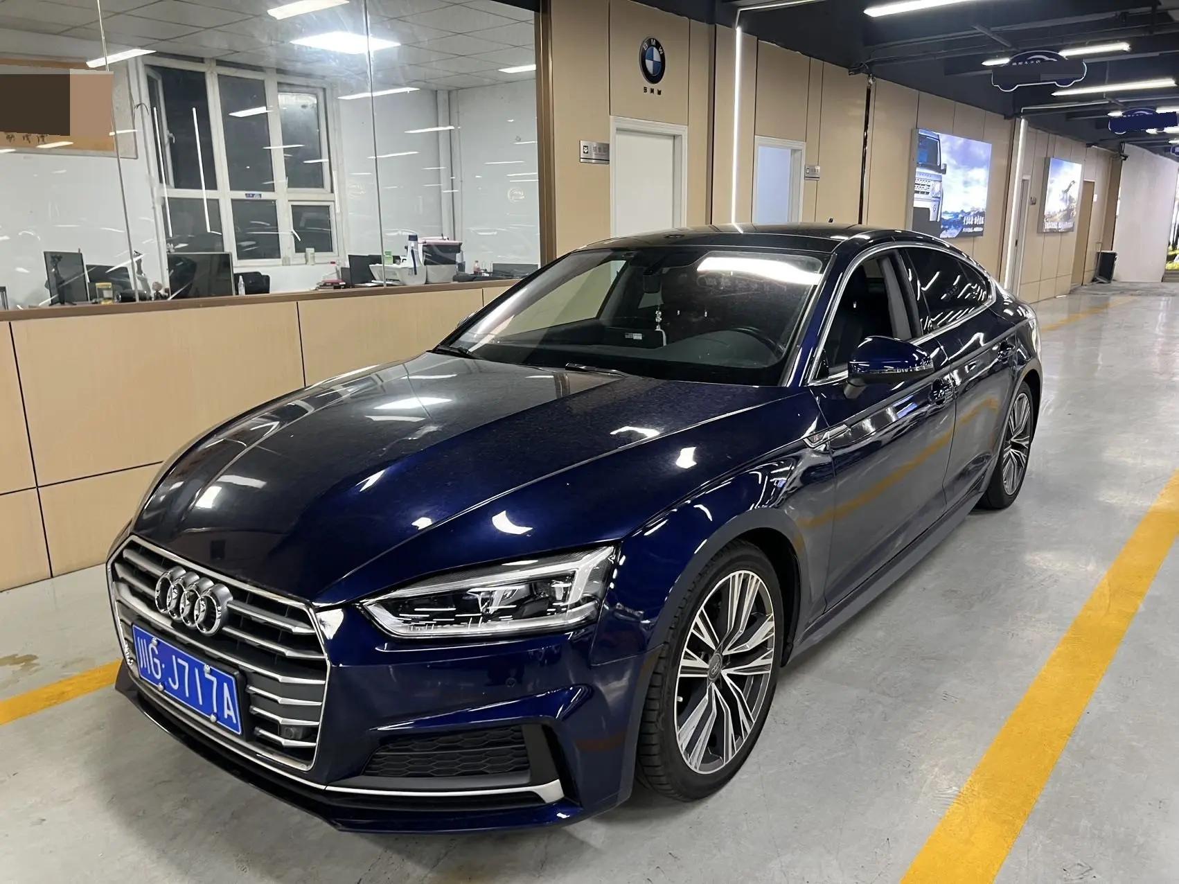Открыть галерею: Audi A5 2019 Sportback 40 TFSI Fashion