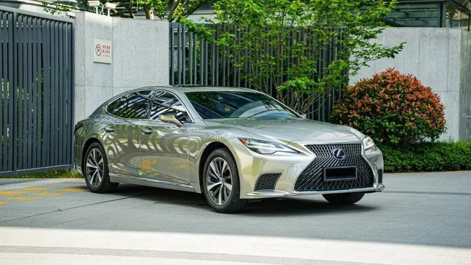 Lexus LS 2021 500h Excellent Edition 3