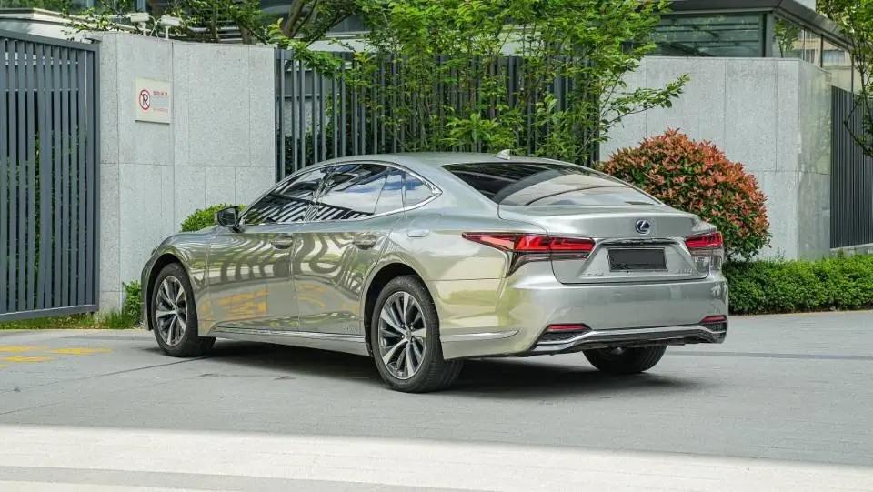 Lexus LS 2021 500h Excellent Edition 8