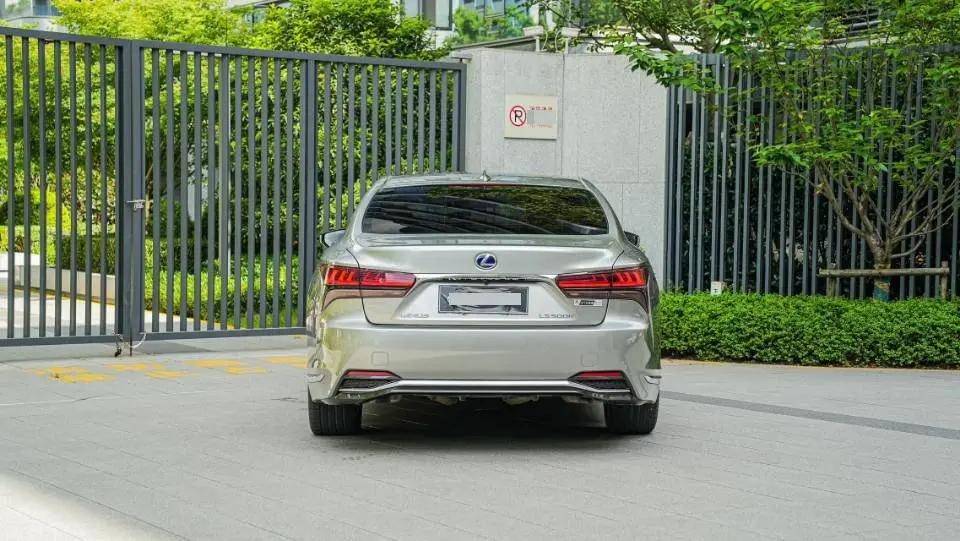 Lexus LS 2021 500h Excellent Edition 9