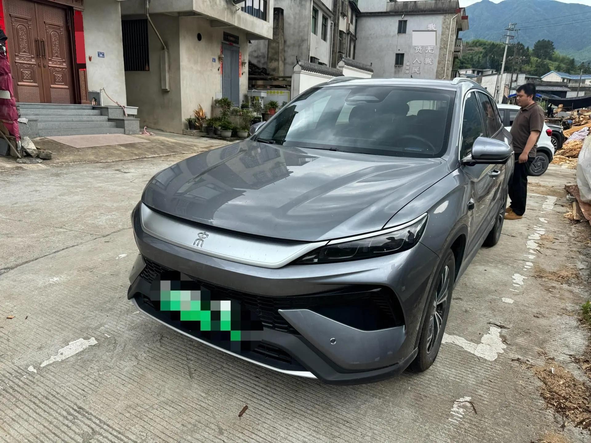 Открыть галерею: BYD Song Pro New Energy 2025 Song Pro DM-i 1.5 Stepless Smart Driving Edition 75KM Leading Automatic Gear
