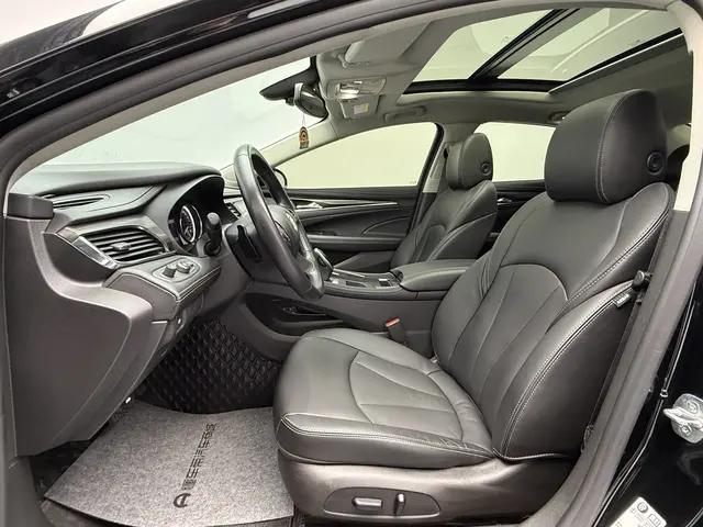 LaCrosse 2022 552T Luxury Model 5
