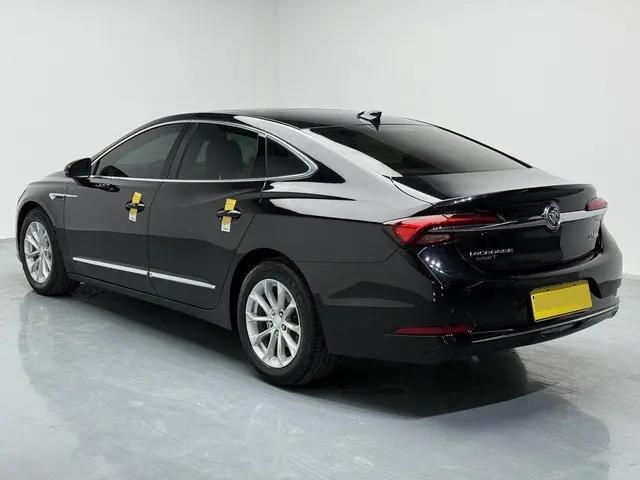 LaCrosse 2022 552T Luxury Model 8