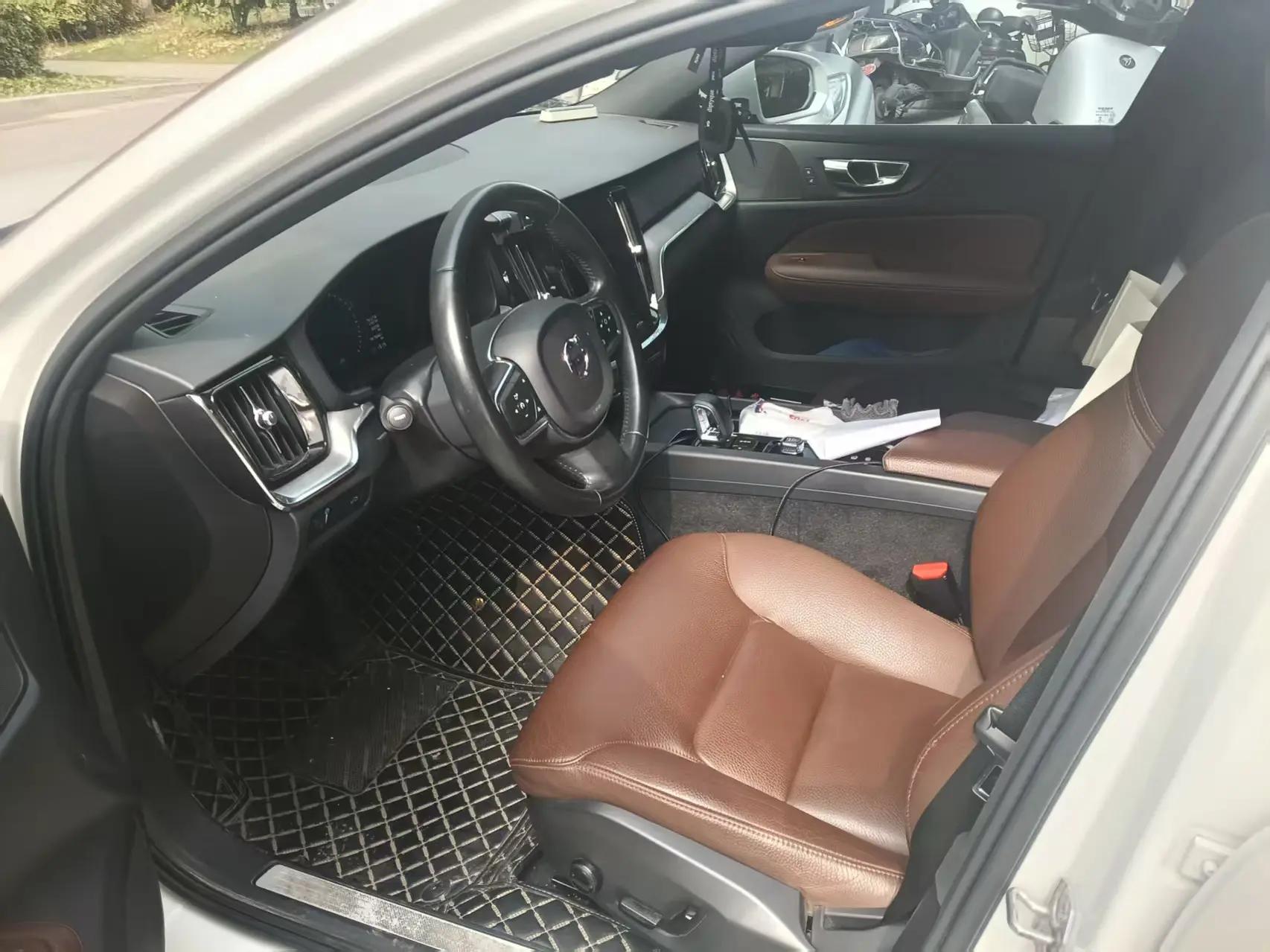 Volvo S60 2022 B4 Zhiyi Deluxe Edition 3