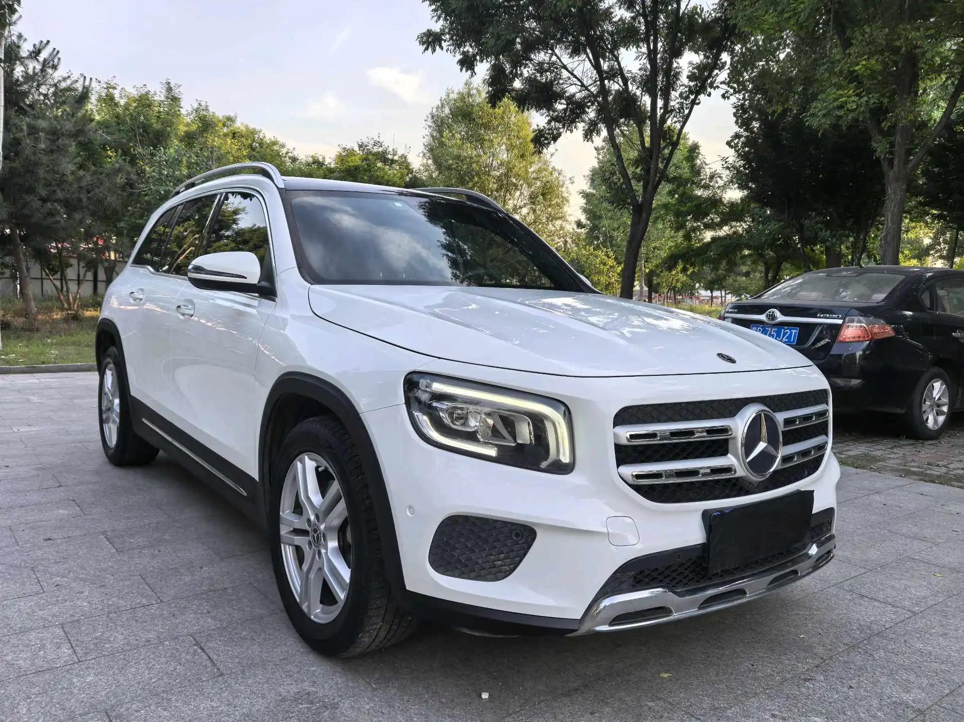 Mercedes Benz GLB 2020 model modified GLB 200 dynamic model 2