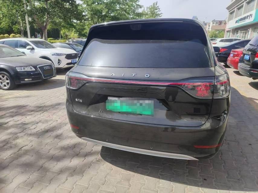 AITO 2025 Model AITO M9 Range-Extended Ultra Version 52kWh 6-Seater Automatic 3